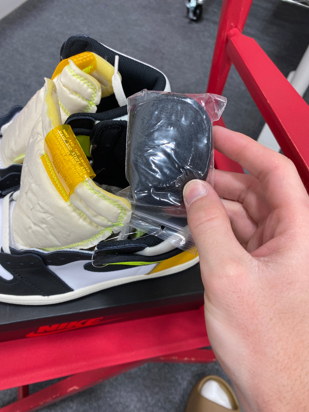 Jordan 1 Volt Sz 9