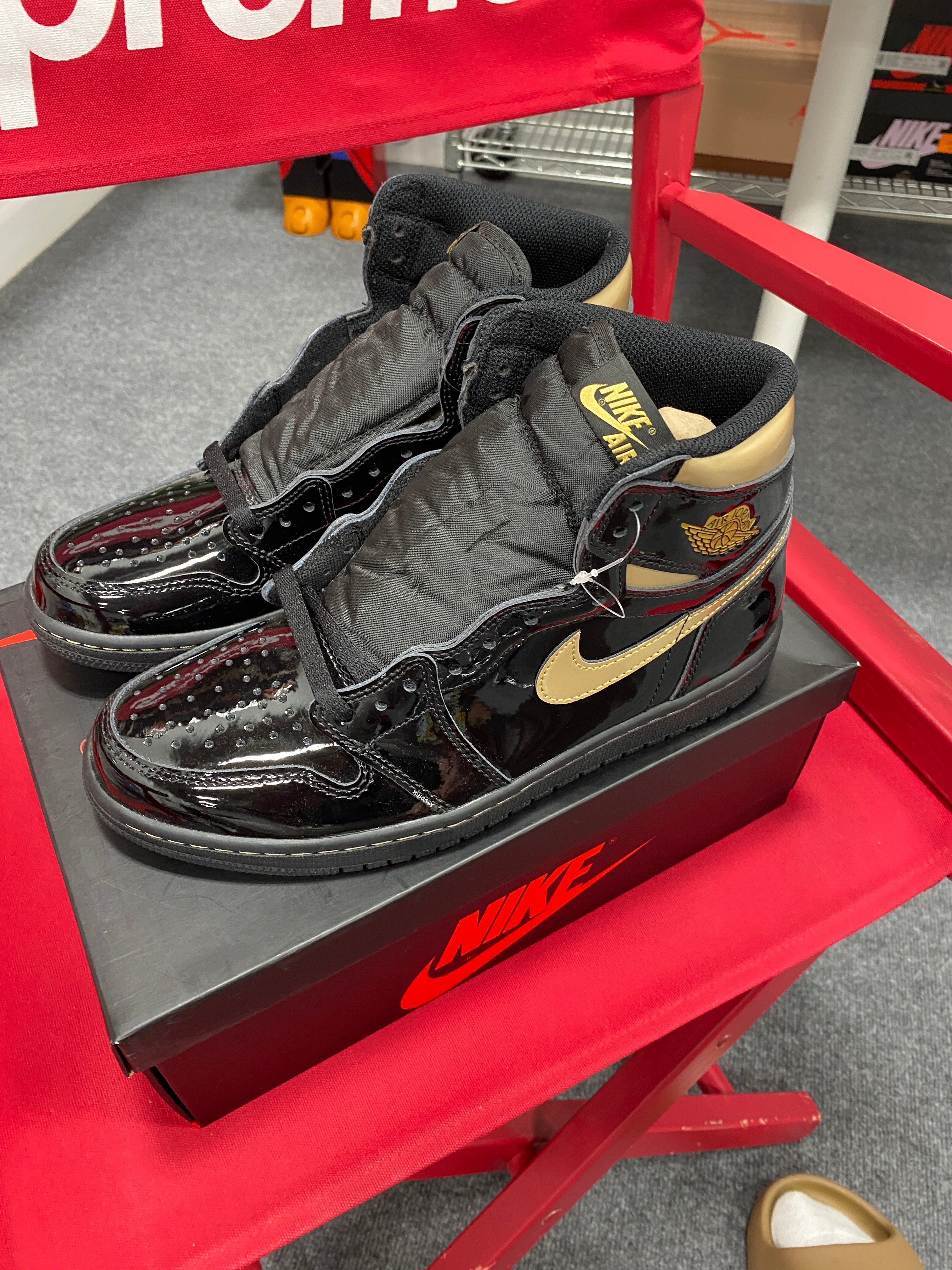 Jordan 1 Retro High Black Metallic Gold (2020) Sz 8.5
