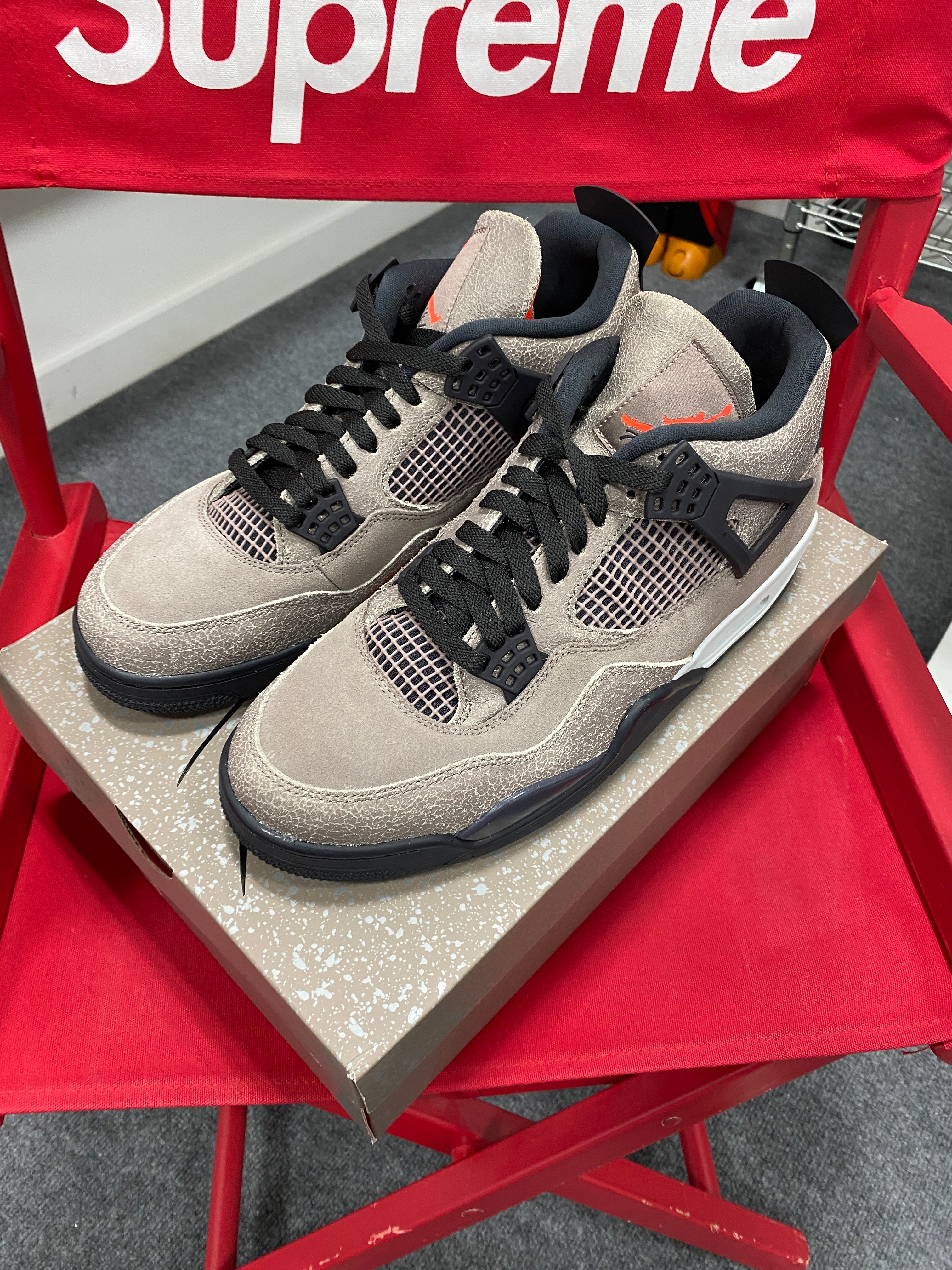 Jordan 4 Retro Taupe Haze Sz 11