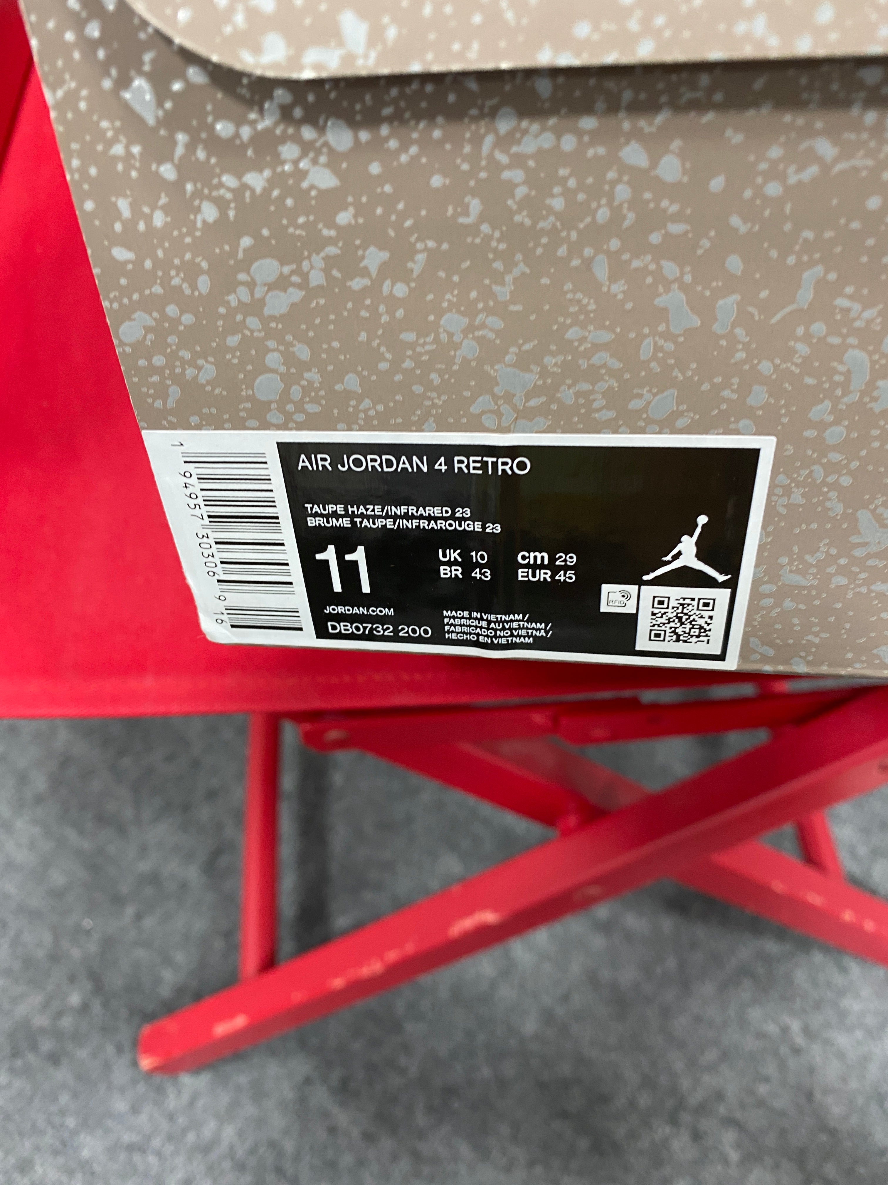 Jordan 4 Retro Taupe Haze Sz 11