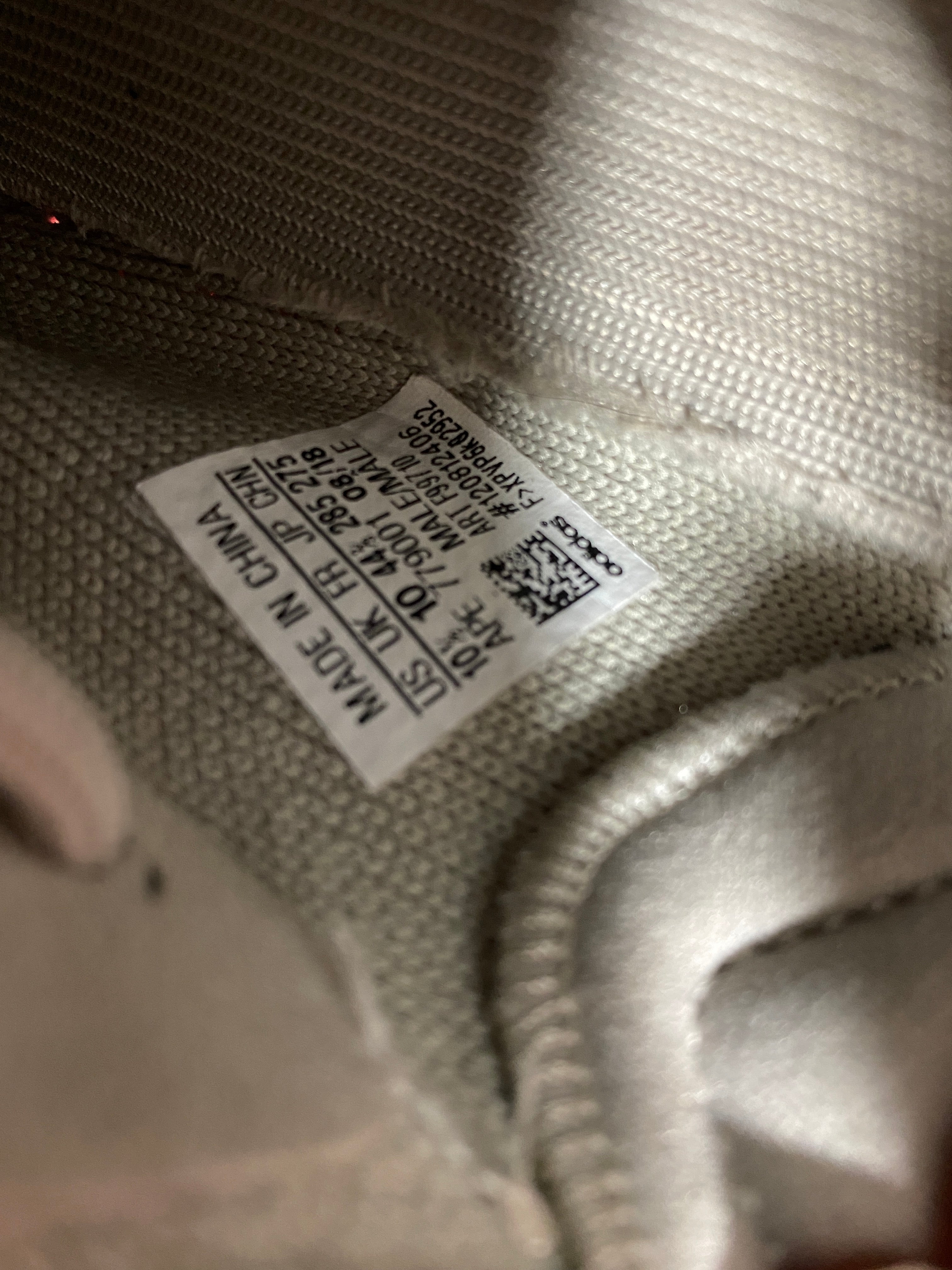 Yeezy 350 V2 Sesame Sz 10.5 NO BOX