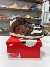 Load image into Gallery viewer, Nike Dunk High Bodega Sz 11
