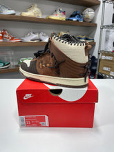 Load image into Gallery viewer, Nike Dunk High Bodega Sz 11
