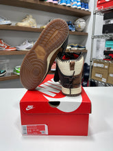 Load image into Gallery viewer, Nike Dunk High Bodega Sz 11
