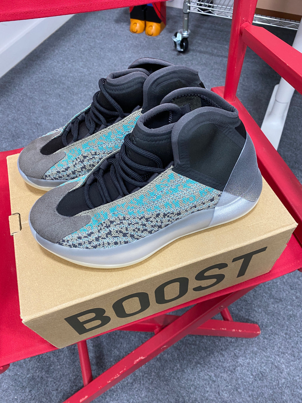 adidas Yeezy QNTM Teal Blue Sz 5.5