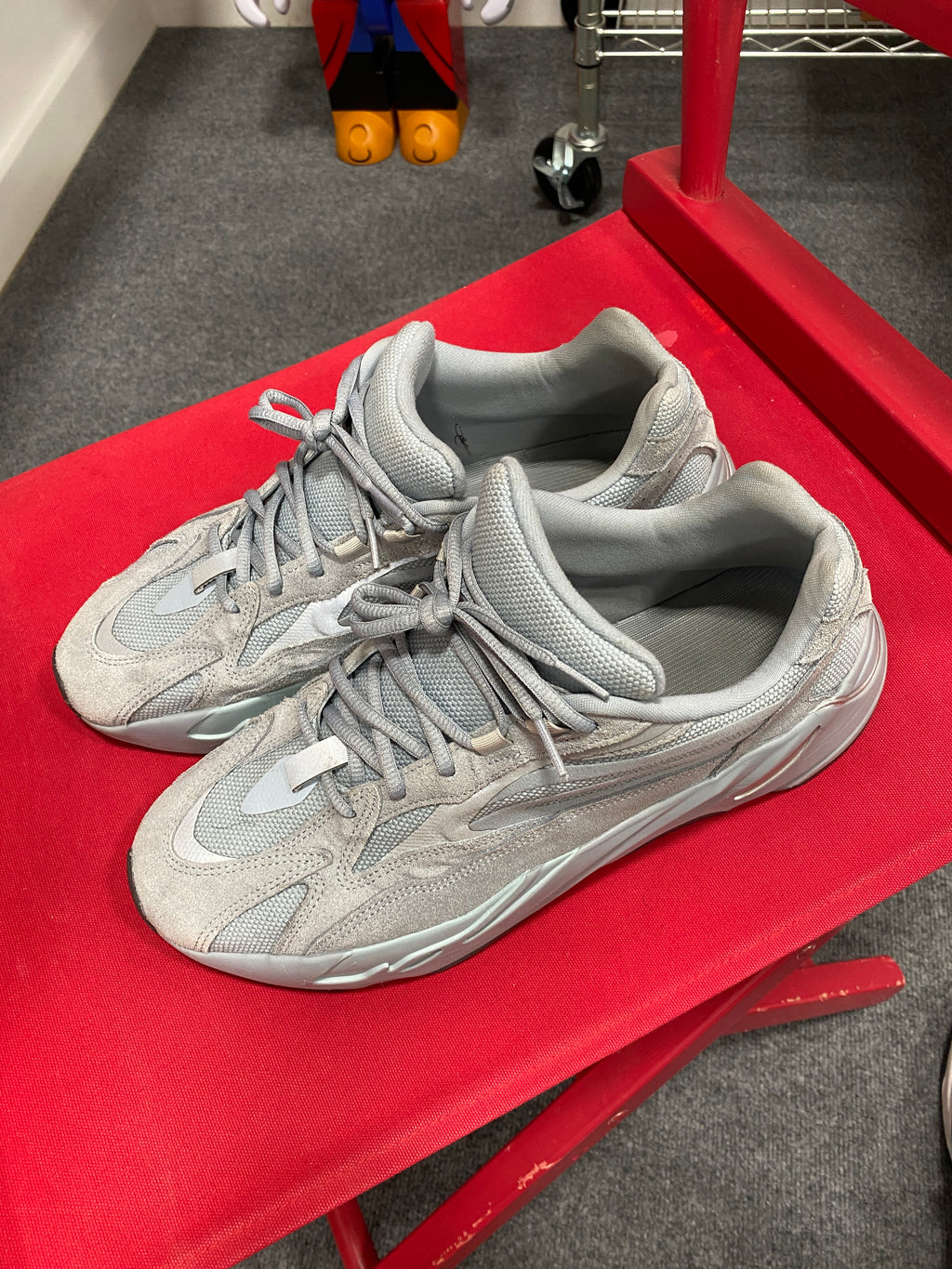 adidas Yeezy Boost 700 V2 Hospital Blue Sz 12.5 NO BOX