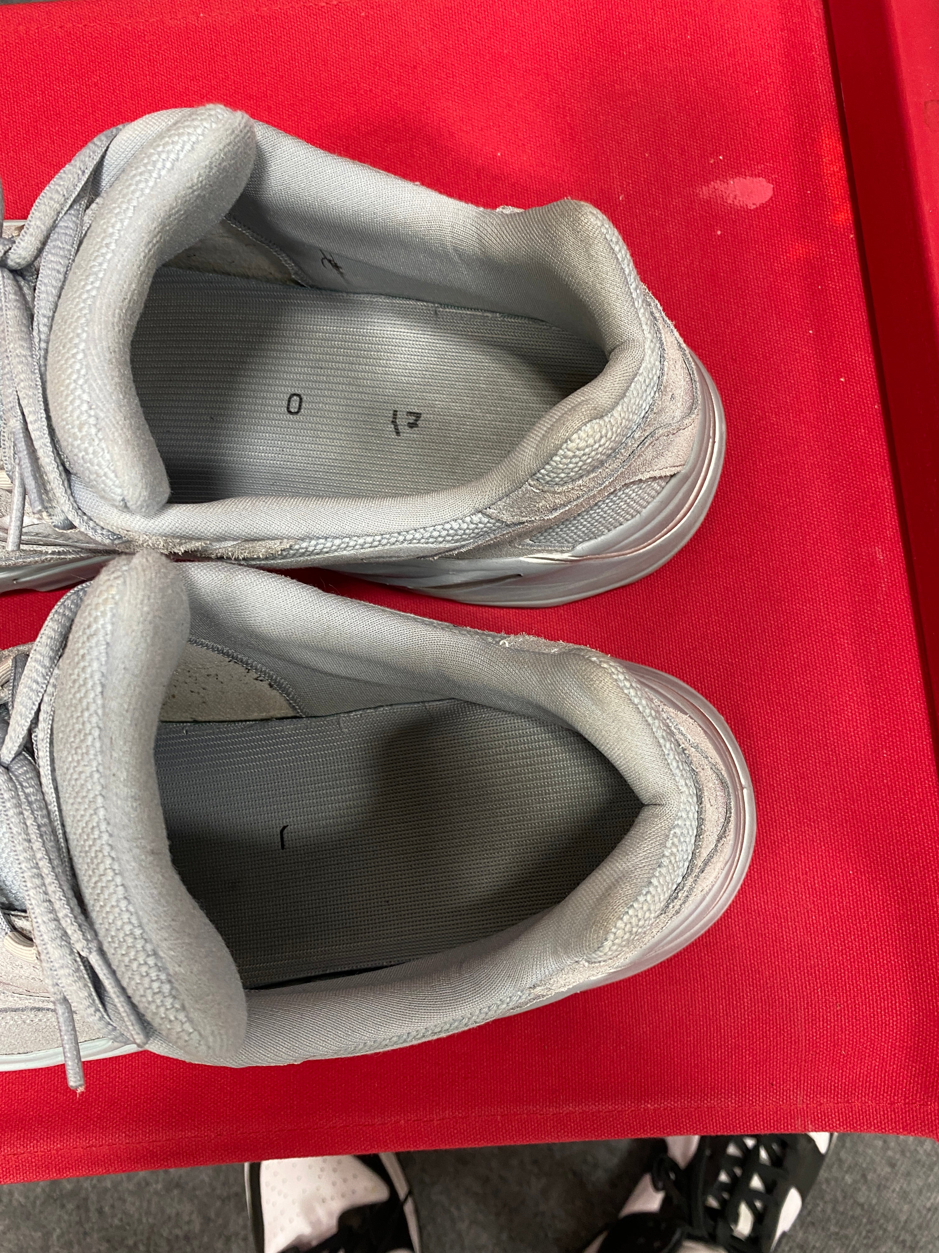 adidas Yeezy Boost 700 V2 Hospital Blue Sz 12.5 NO BOX
