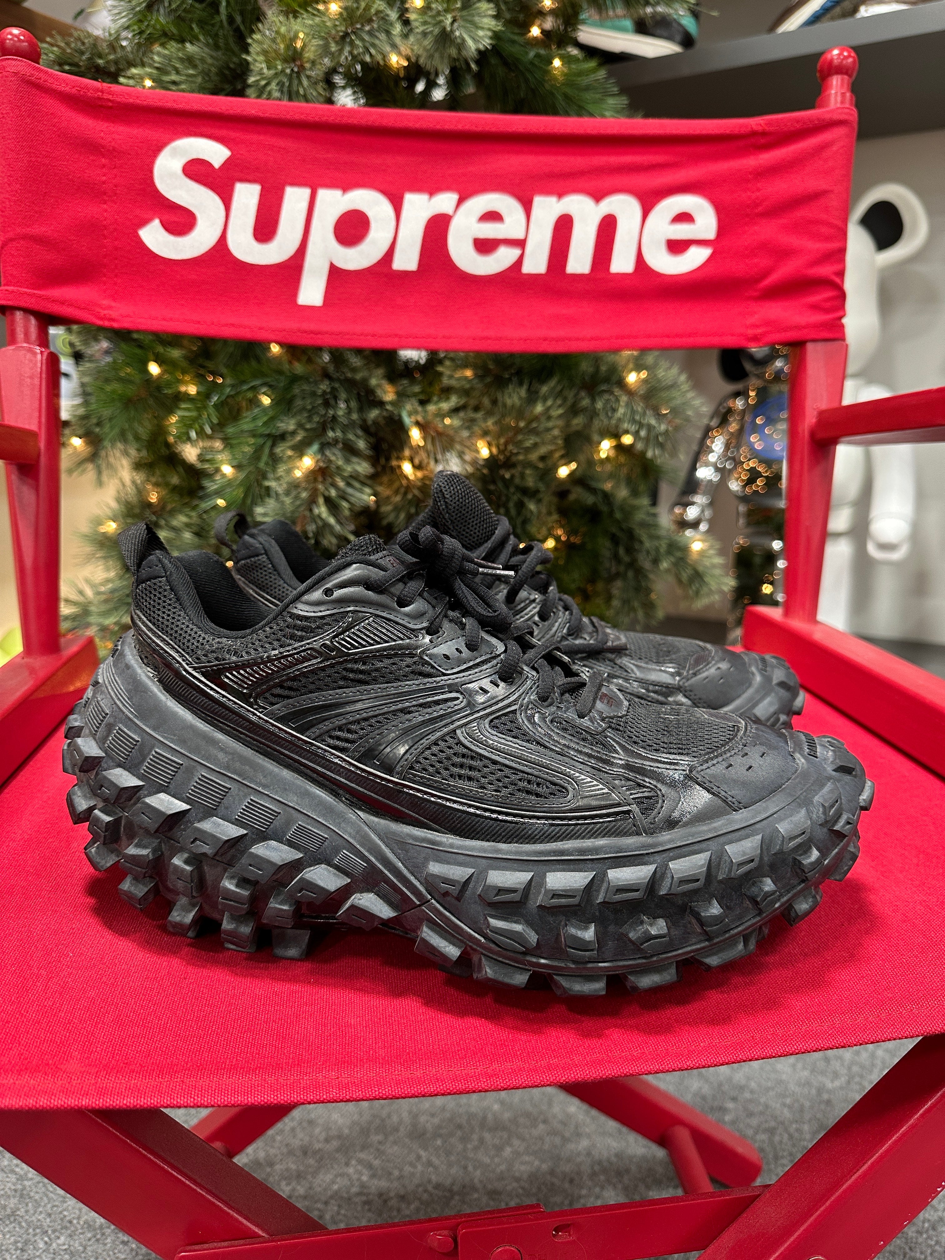 Balenciaga Defender Sz 42/ Sz 9