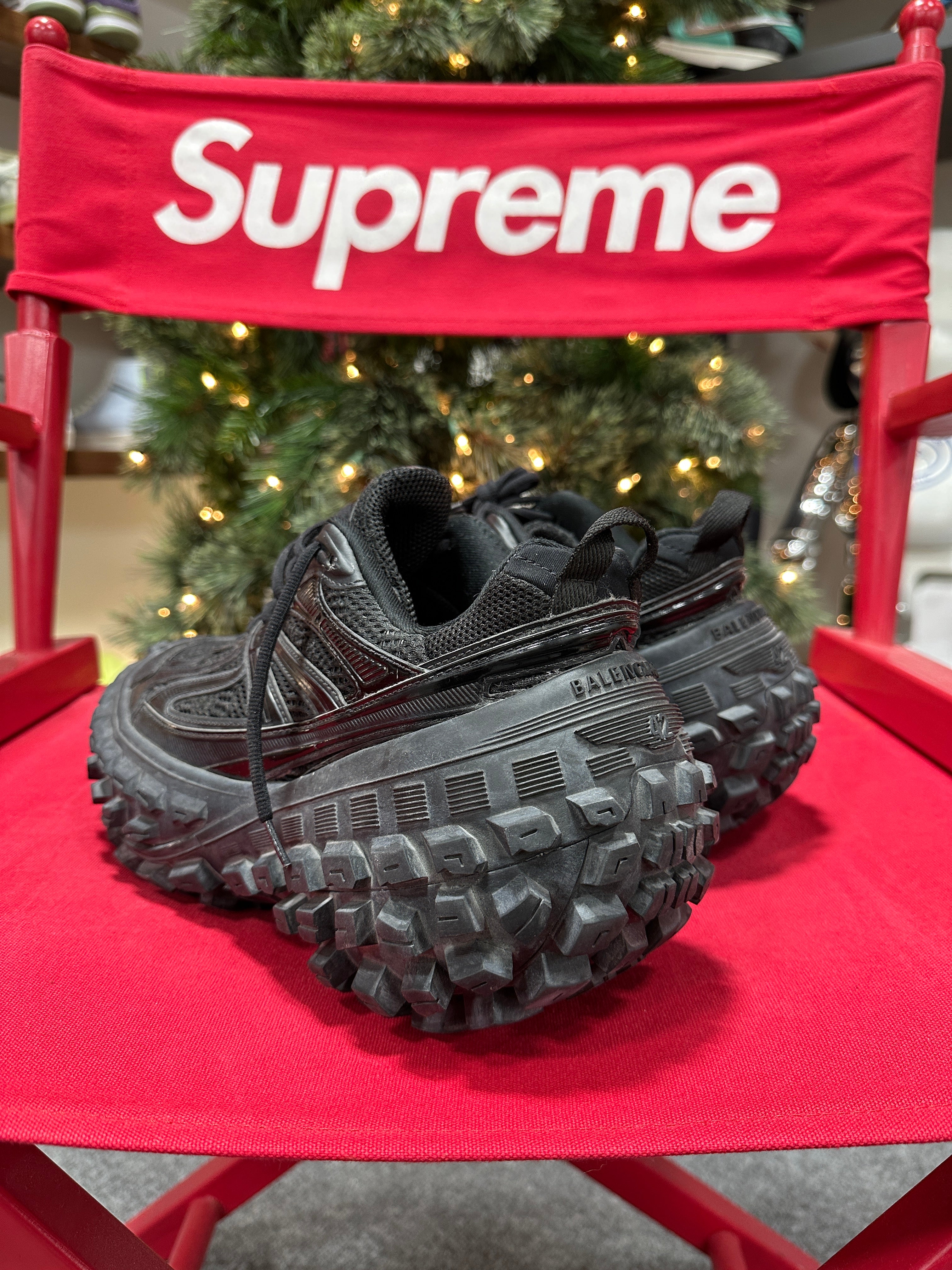 Balenciaga Defender Sz 42/ Sz 9
