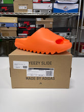 Load image into Gallery viewer, Yeezy Slide Orange Sz 10 (FITS SIZE 9)
