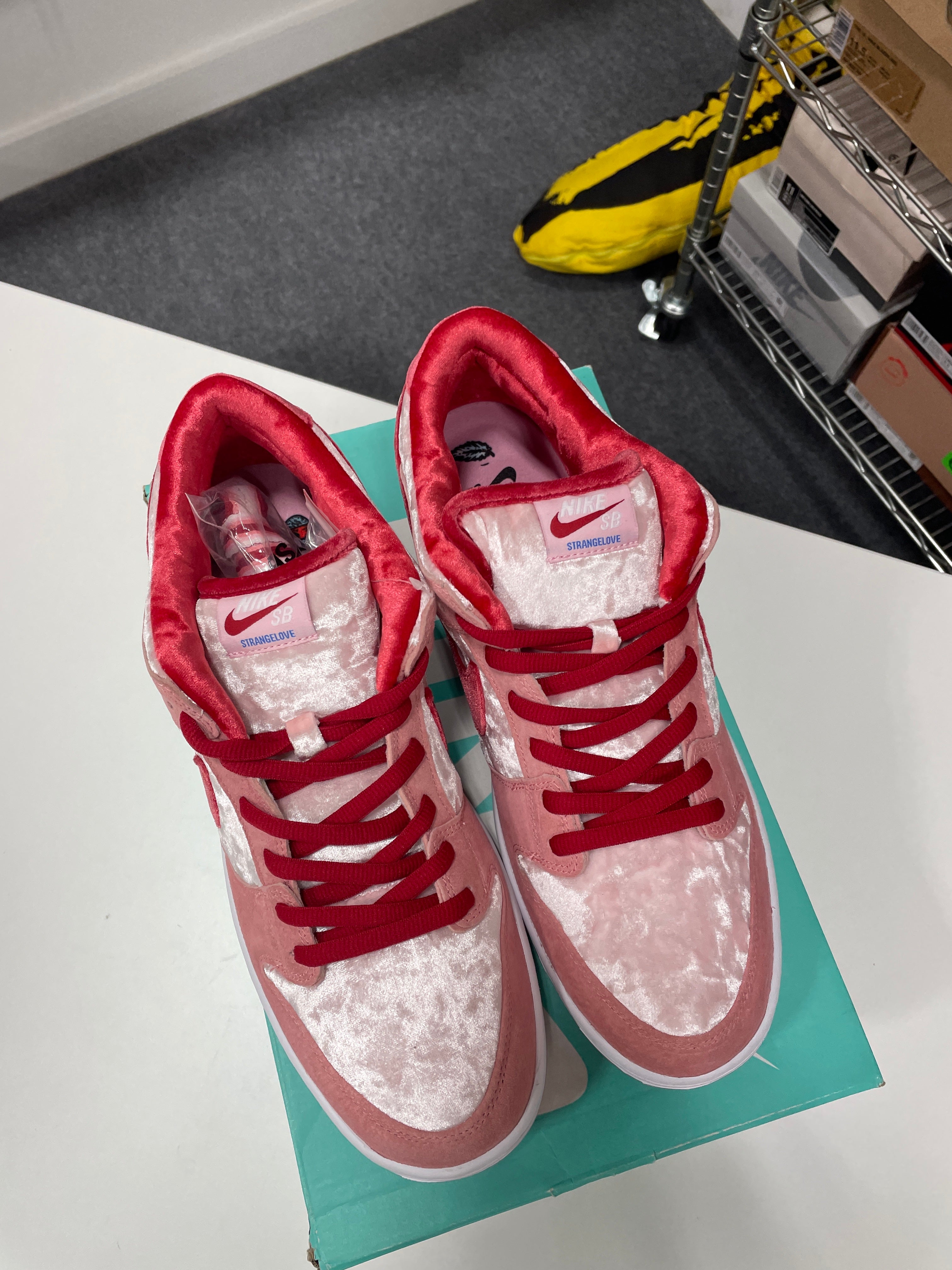 Nike SB Dunk Low StrangeLove  Sz 13