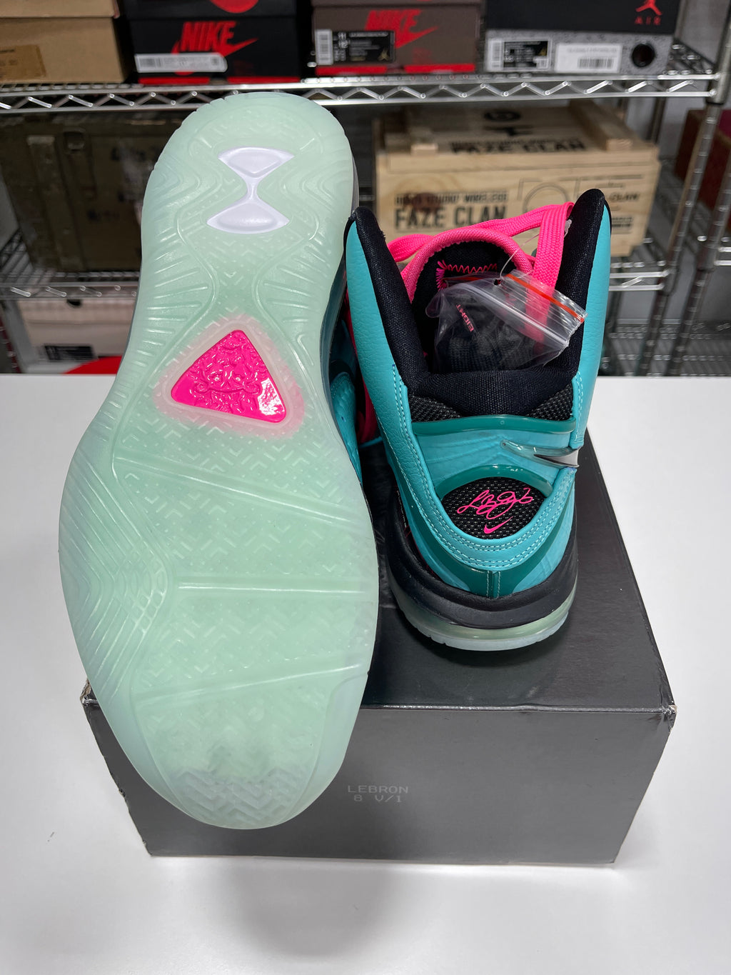 Nike Lebron 8 Pre-Heat/South Beach 2021 Sz 11