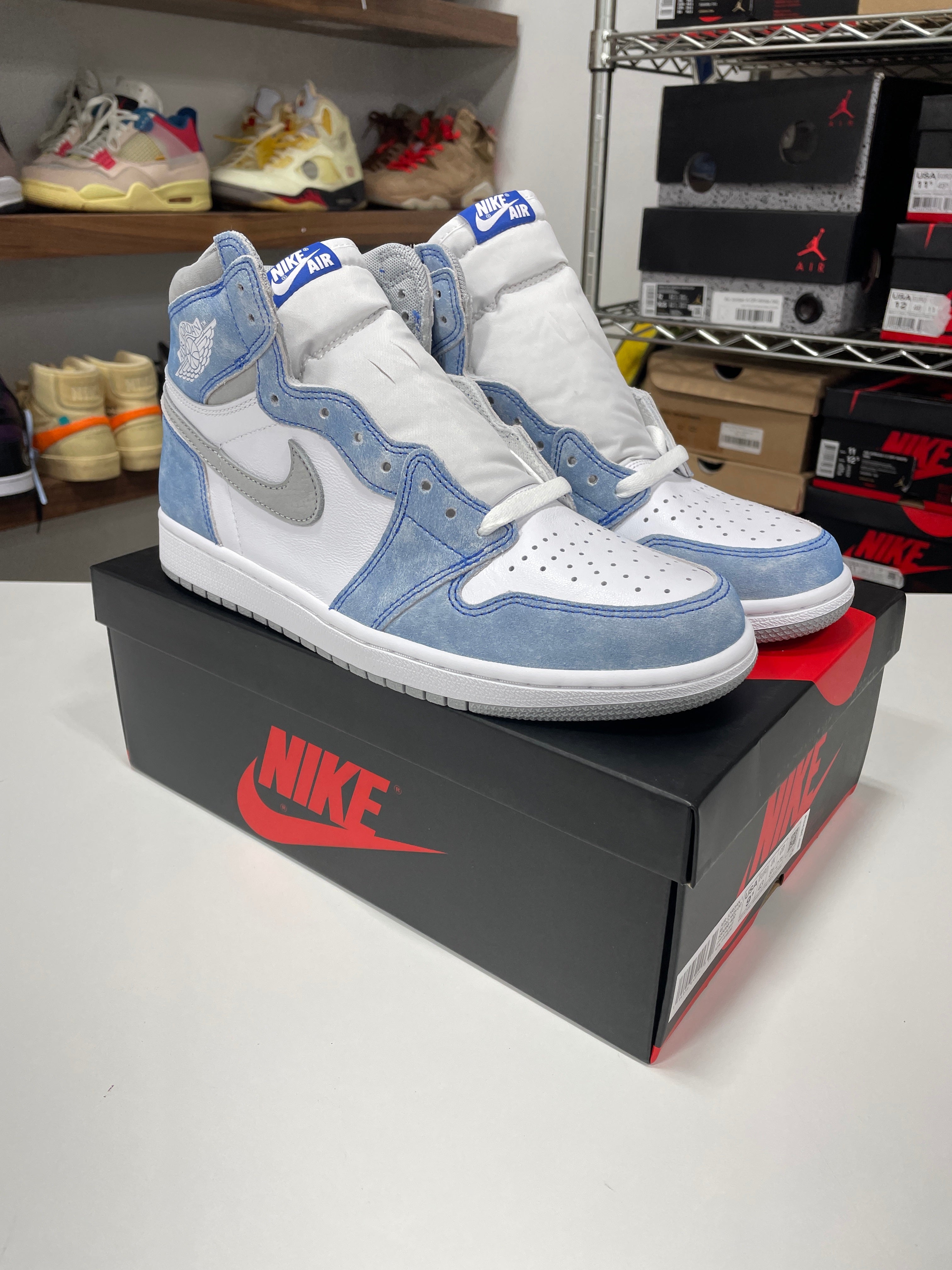 Jordan 1 Retro High Hyper Royal Sz 9.5