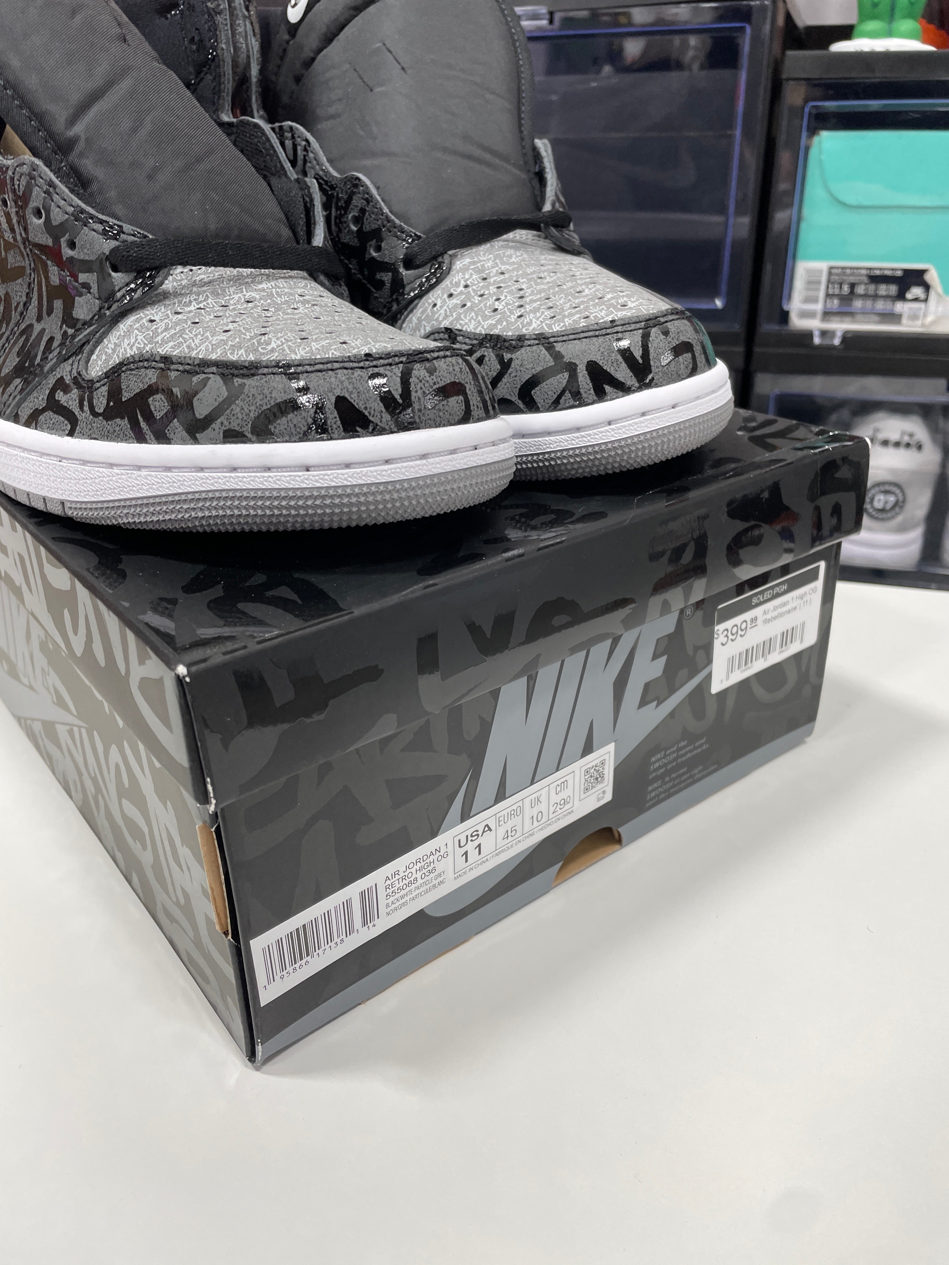 Jordan 1 Retro High OG Rebellionaire Sz 11
