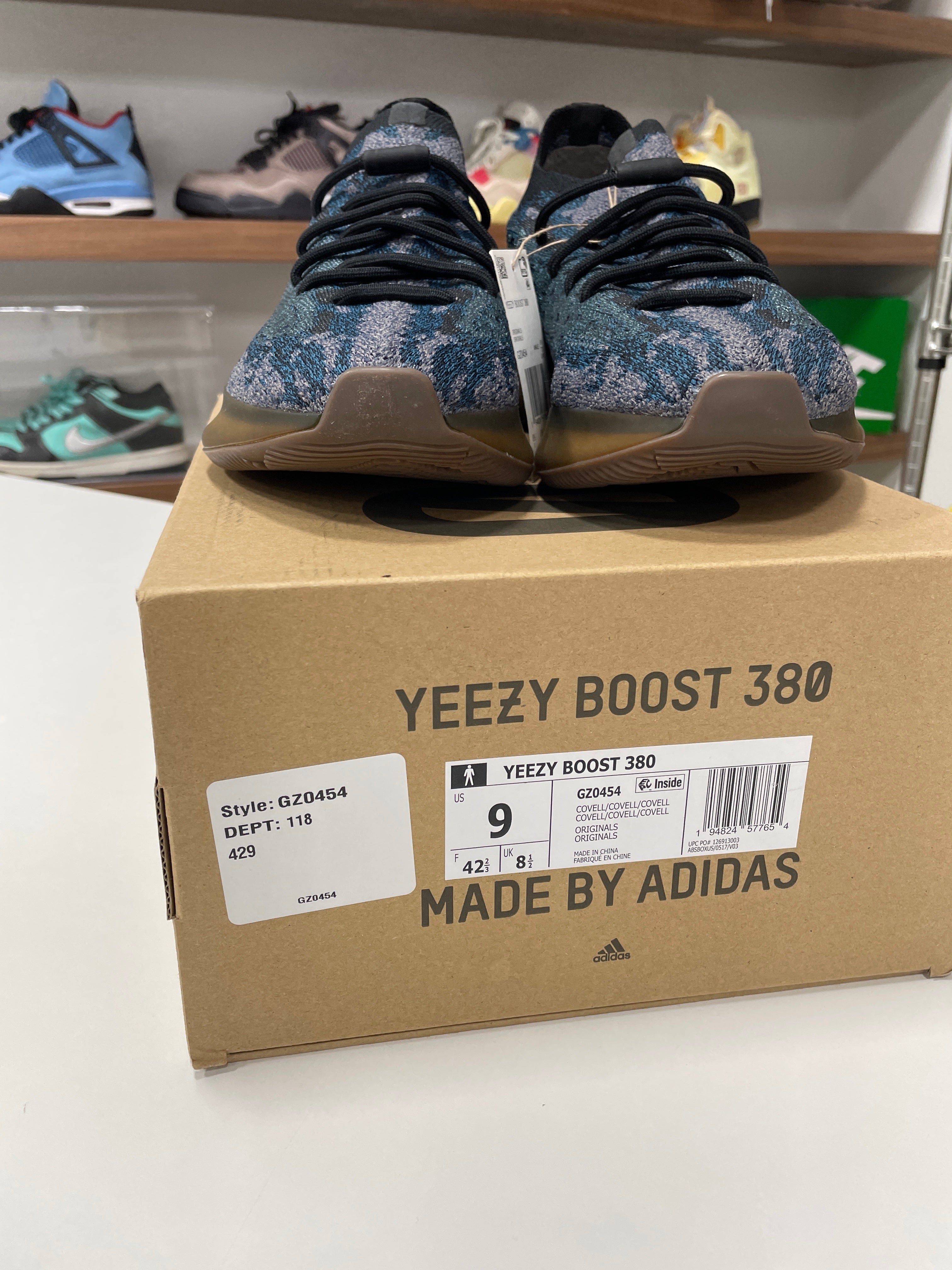 adidas Yeezy Boost 380 Covellite Sz 9
