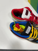Load image into Gallery viewer, Nike SB Dunk Low What The Paul Sz 10.5 DAMAGED BOX

