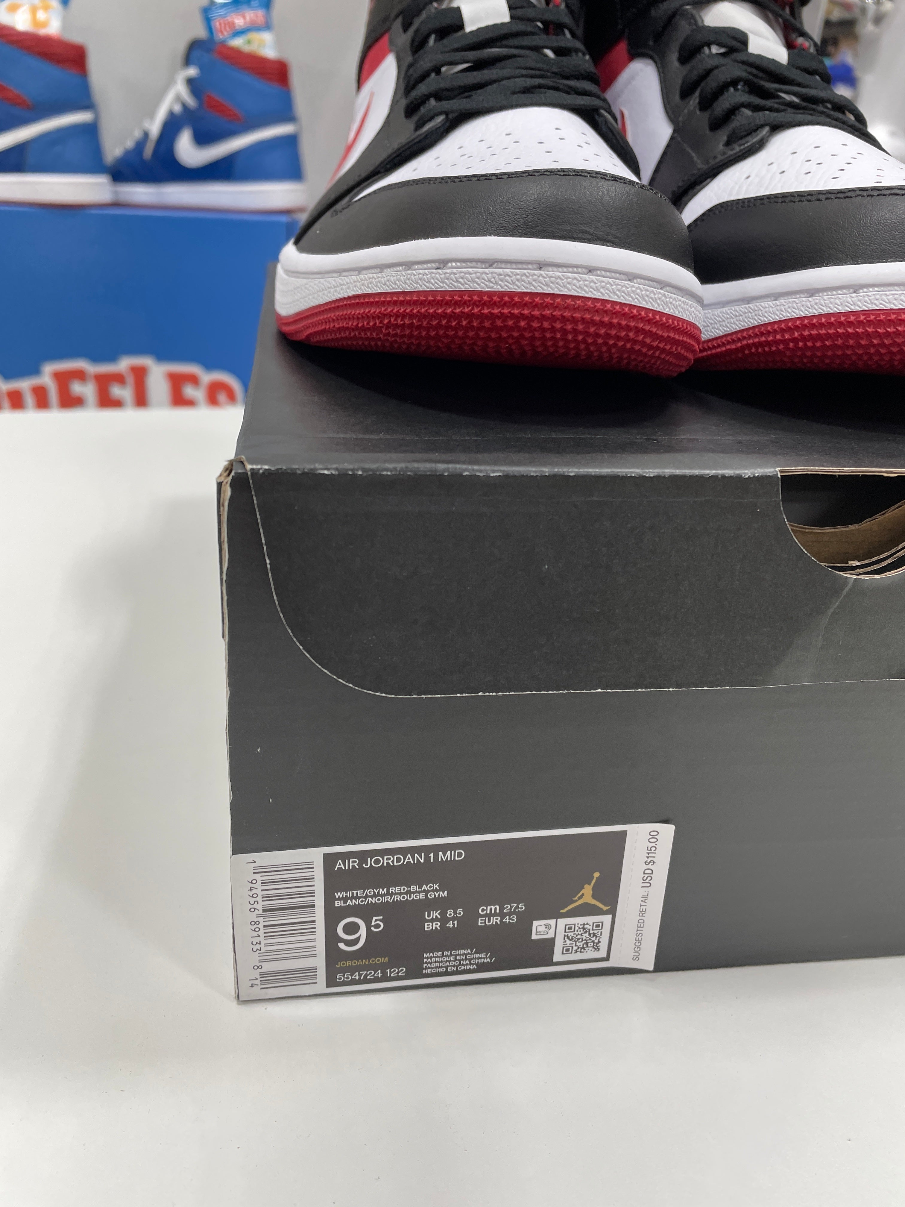 Jordan 1 Mid Gym Red Black White Sz 9.5
