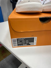 Load image into Gallery viewer, Nike Blazer Low 77 Paint Splatter Sz 11
