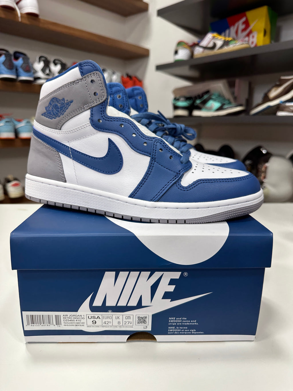 AirJordan 1 High True Blue Sz 9
