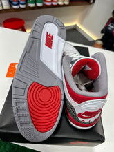 Load image into Gallery viewer, Air Jordan 3 Fire Red Sz 11
