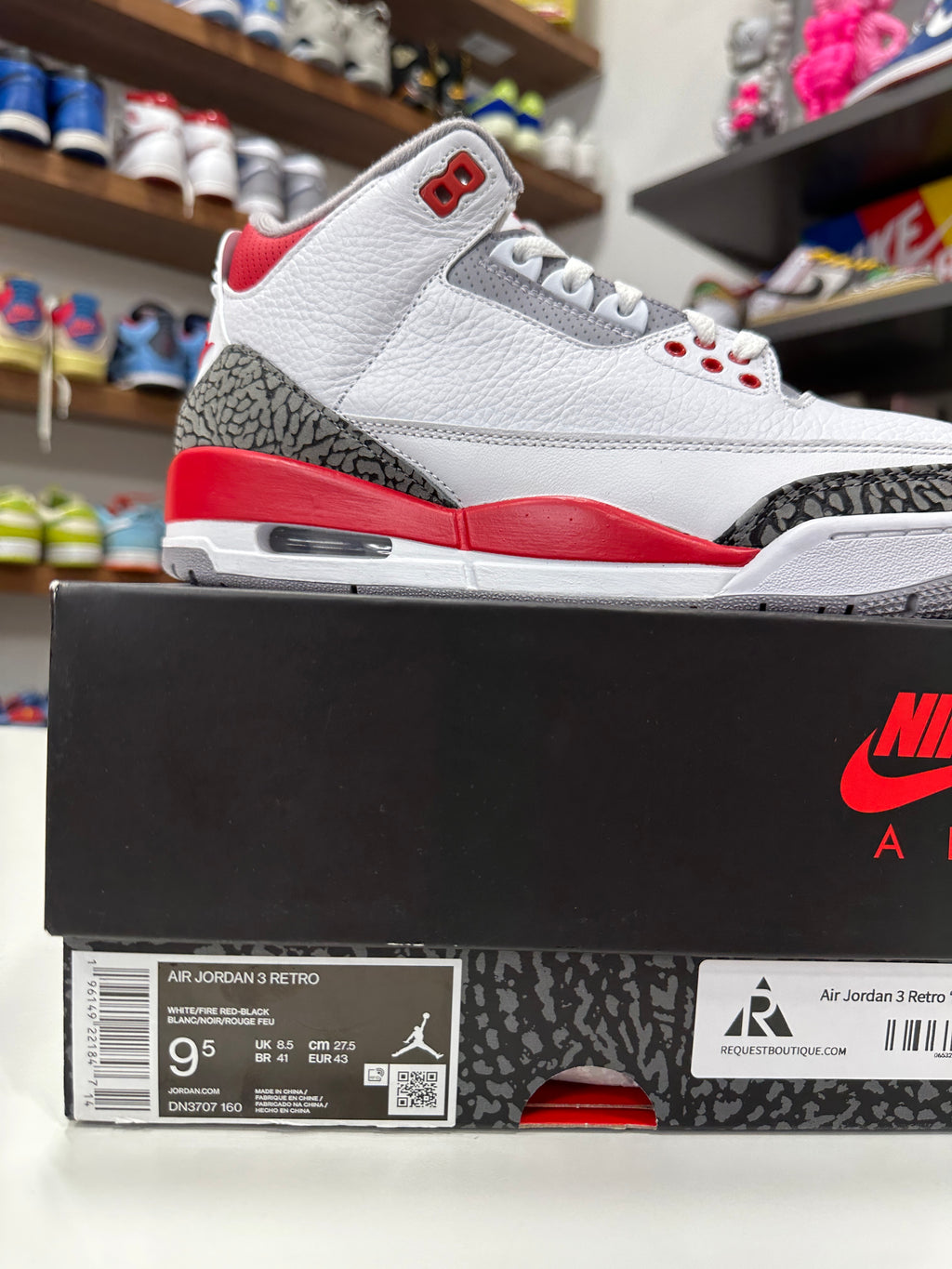 Air Jordan 3 Fire Red Sz 9.5