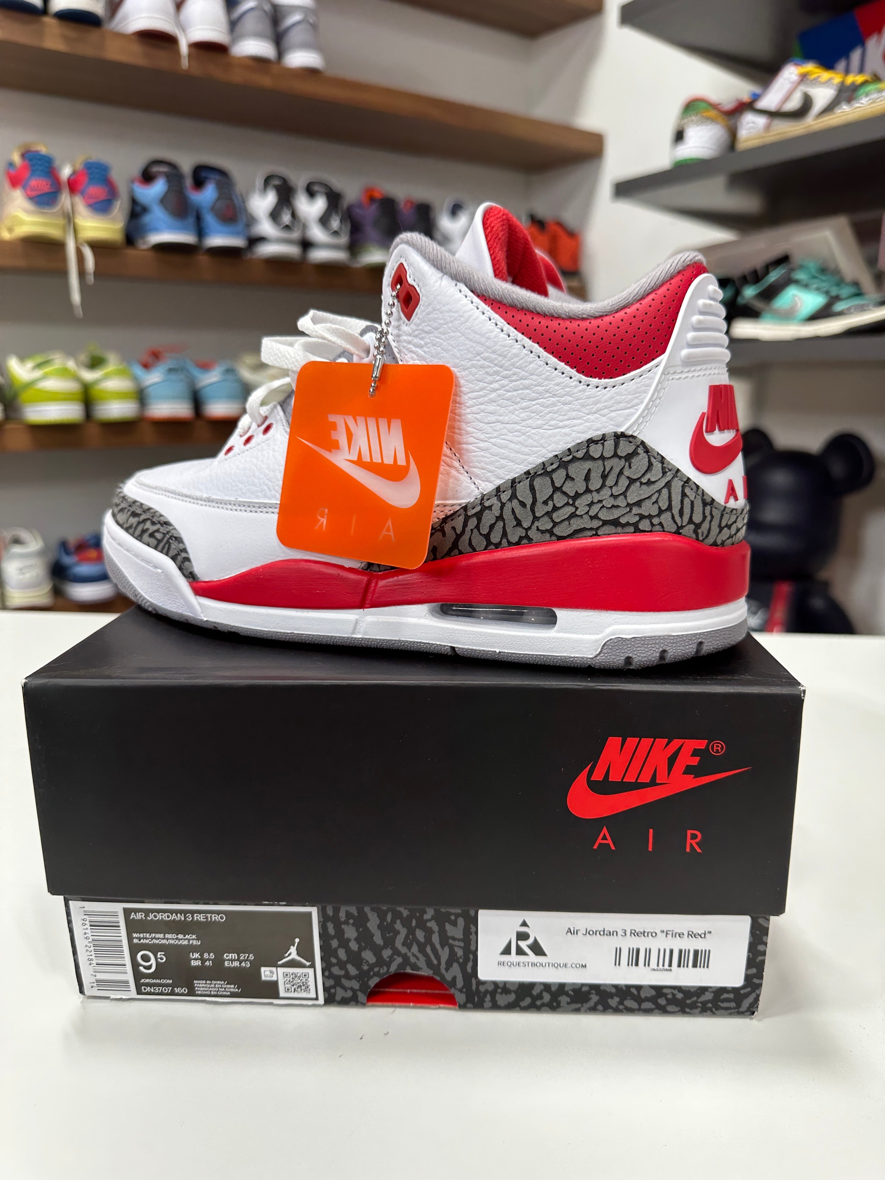 Air Jordan 3 Fire Red Sz 9.5