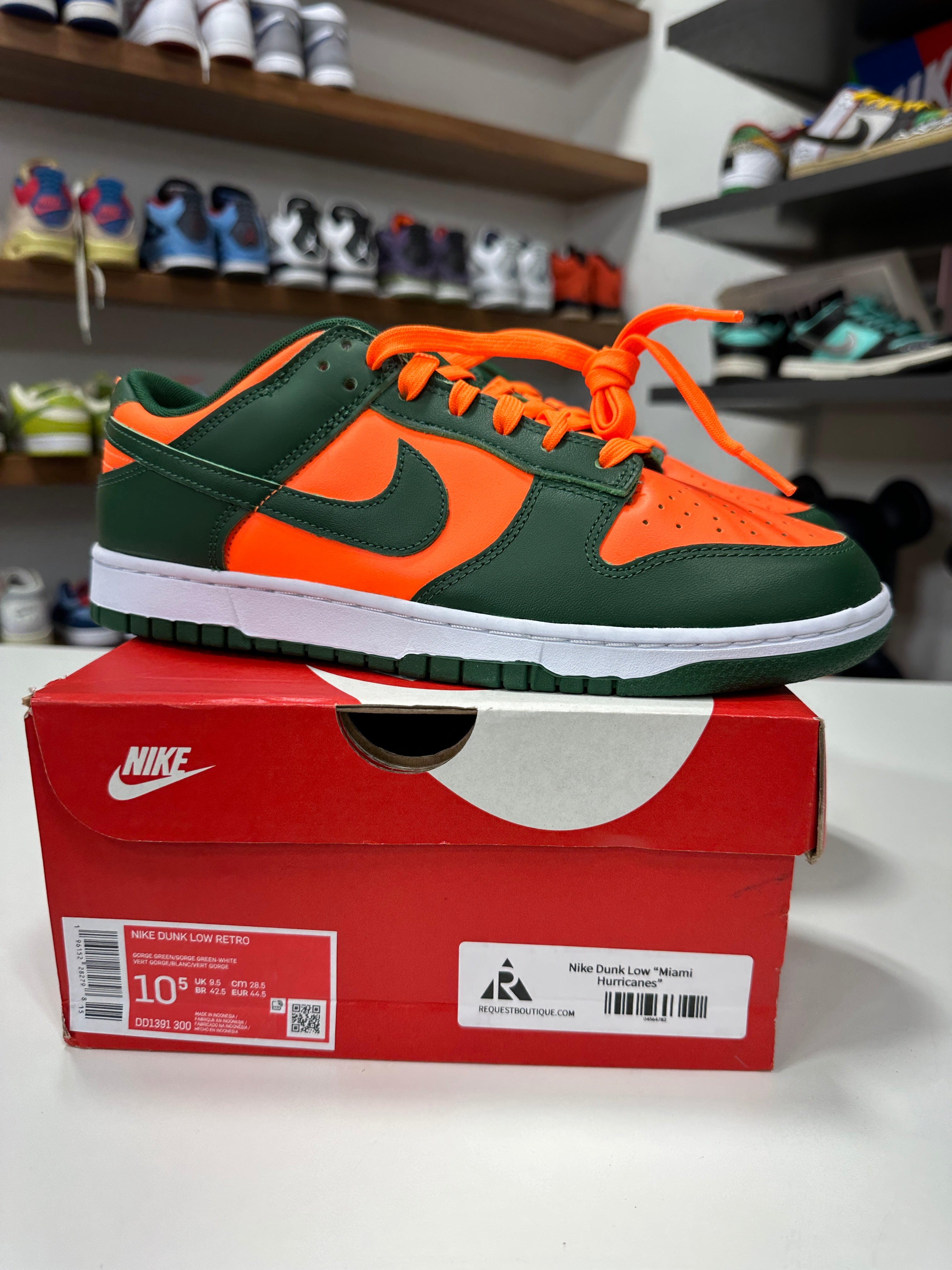 Nike Dunk Low Miami Hurricanes Sz 10.5