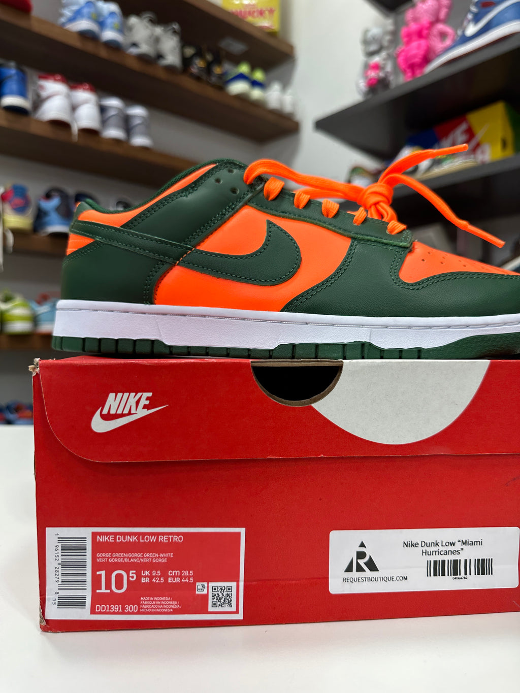 Nike Dunk Low Miami Hurricanes Sz 10.5