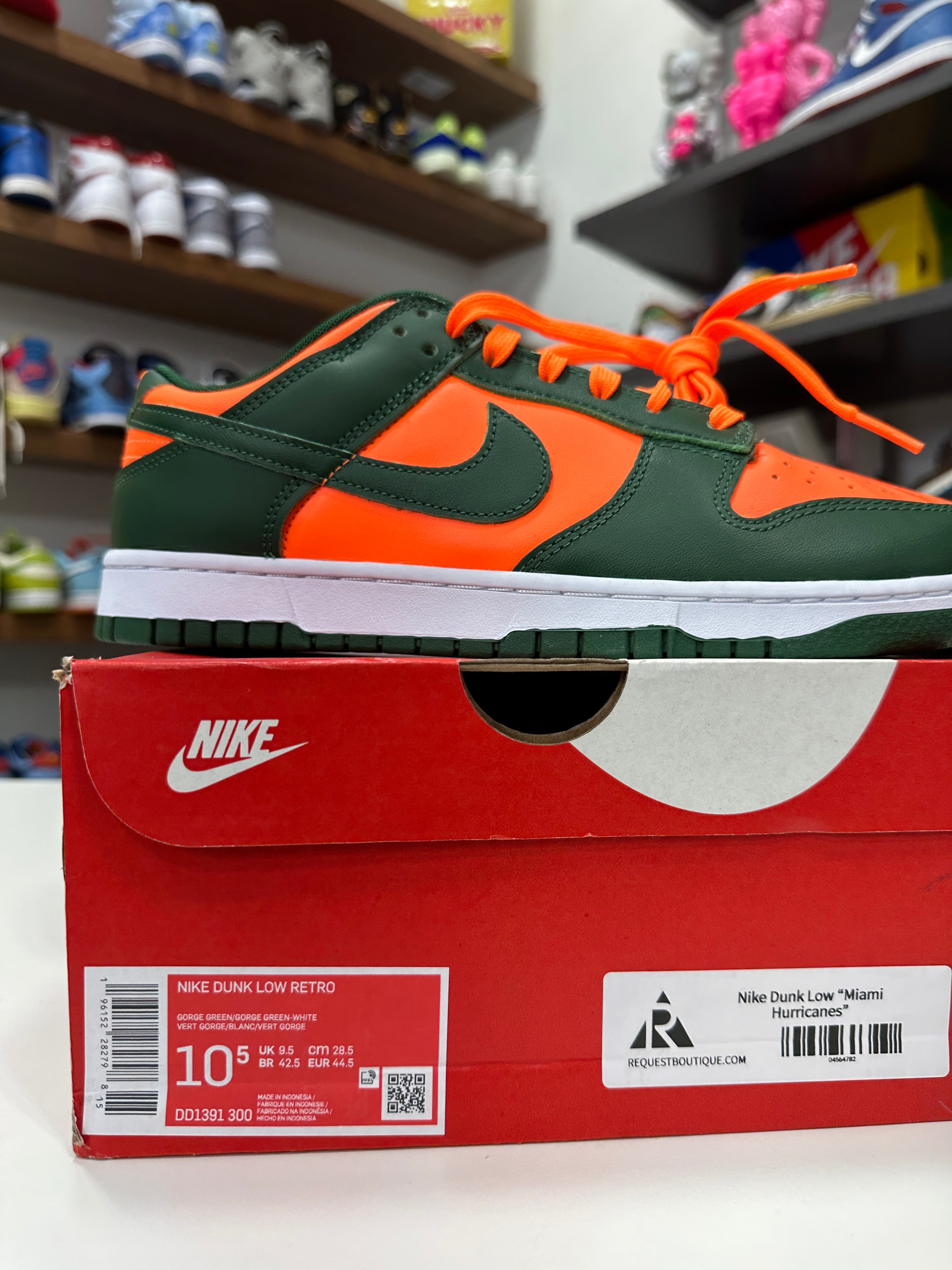Nike Dunk Low Miami Hurricanes Sz 10.5