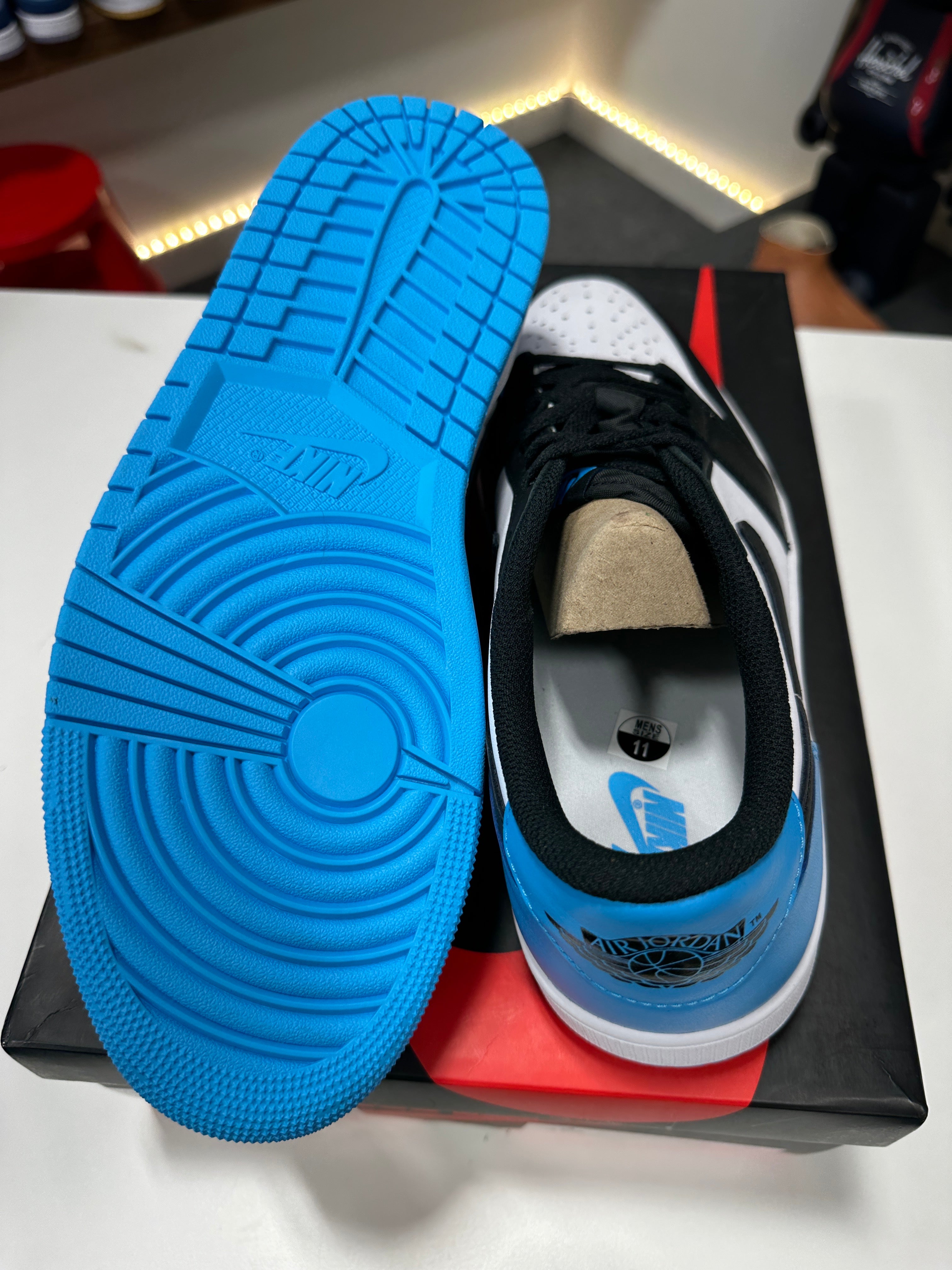 Jordan 1 Low Powder Blue Sz 11