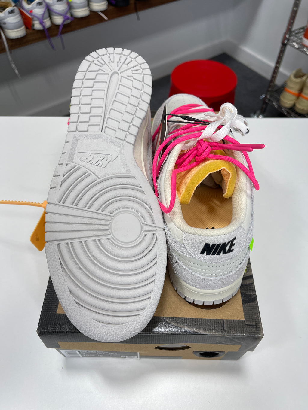Nike Dunk Low Off-White Lot 17/50 - Sz 9