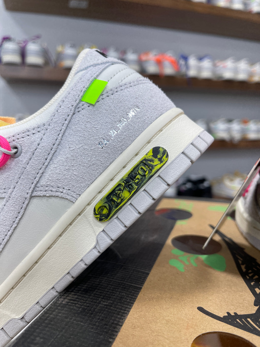 Nike Dunk Low Off-White Lot 17/50 - Sz 9