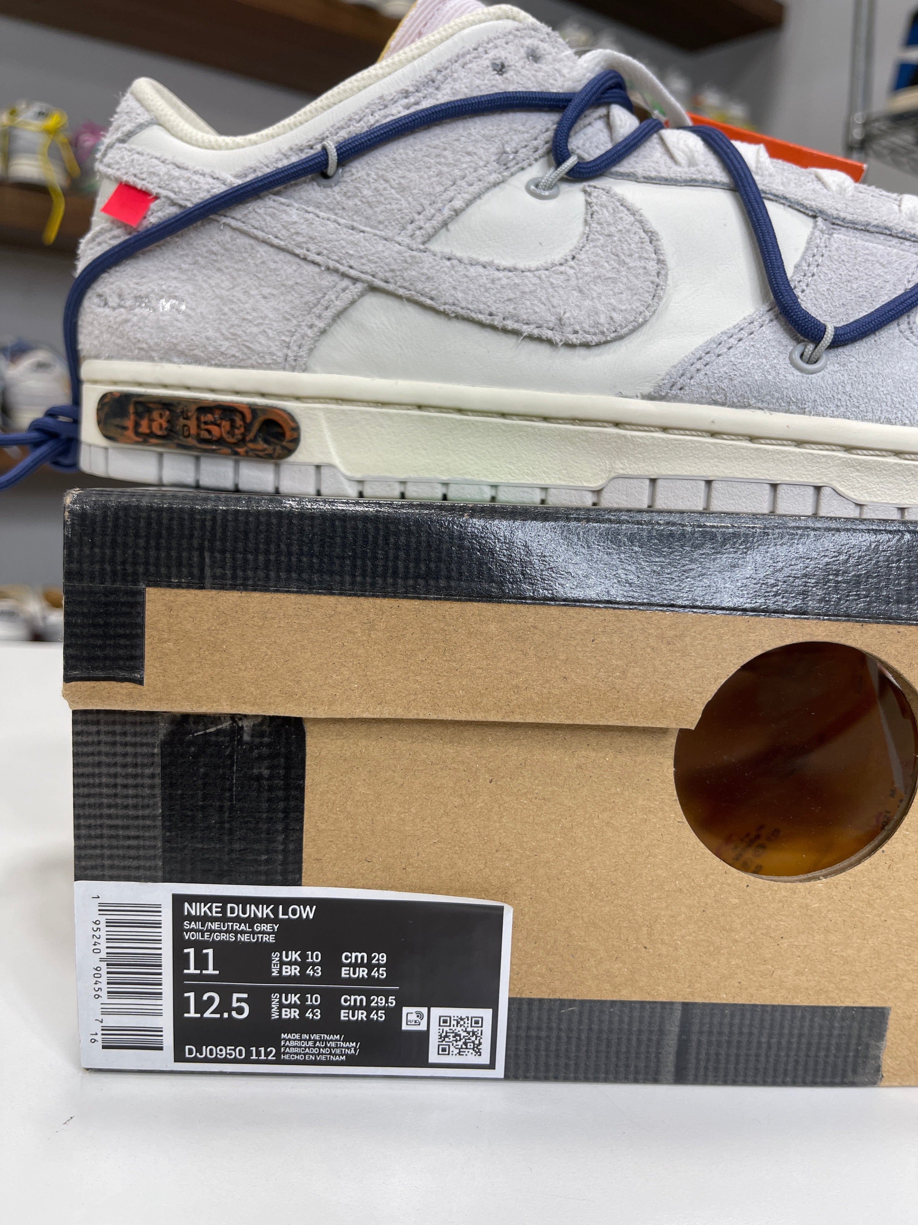 Nike Dunk Low Off-White Lot 18/50 - Sz 11