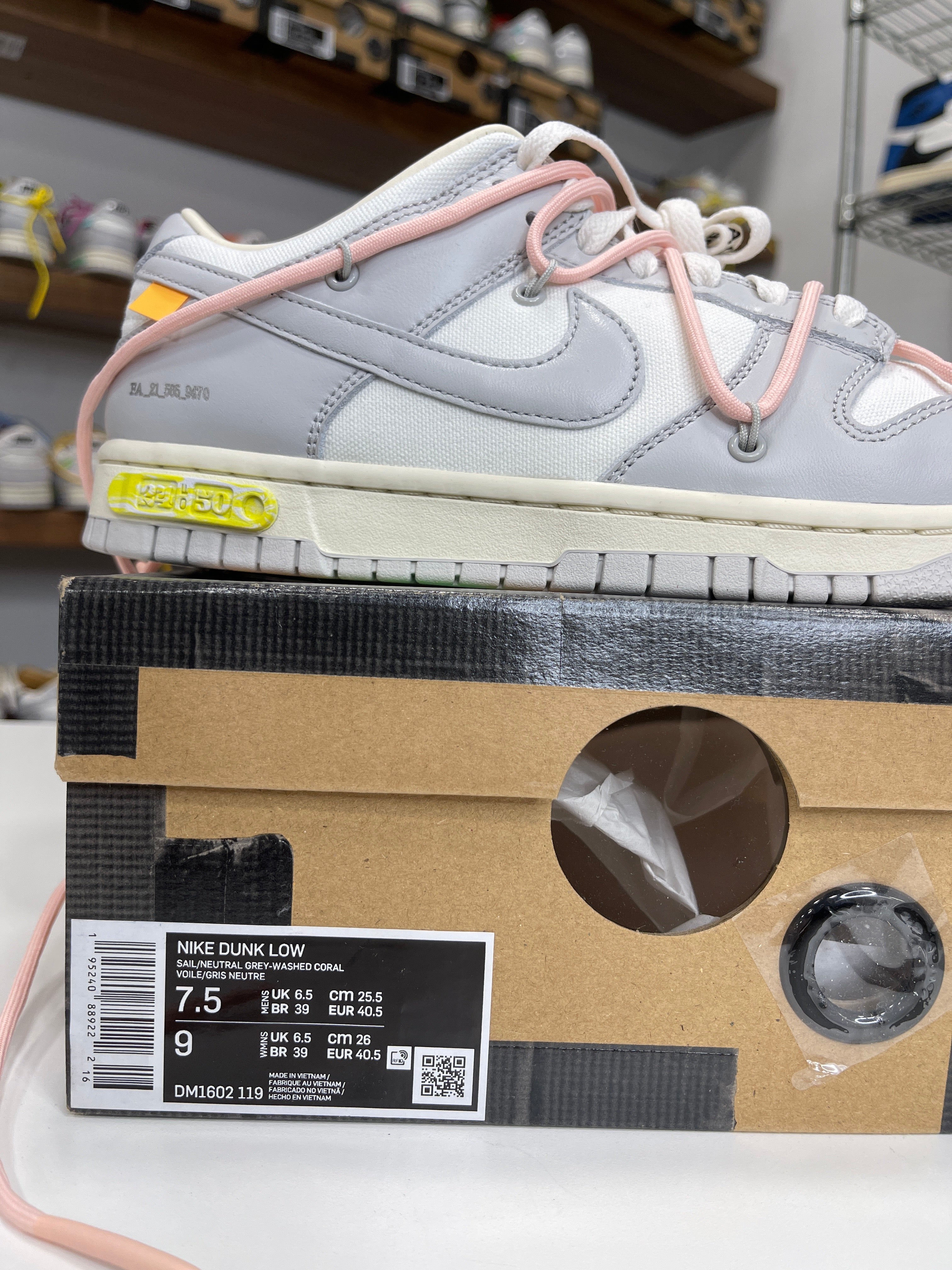 Nike Dunk Low Off-White Lot 24/50 - Sz 7.5