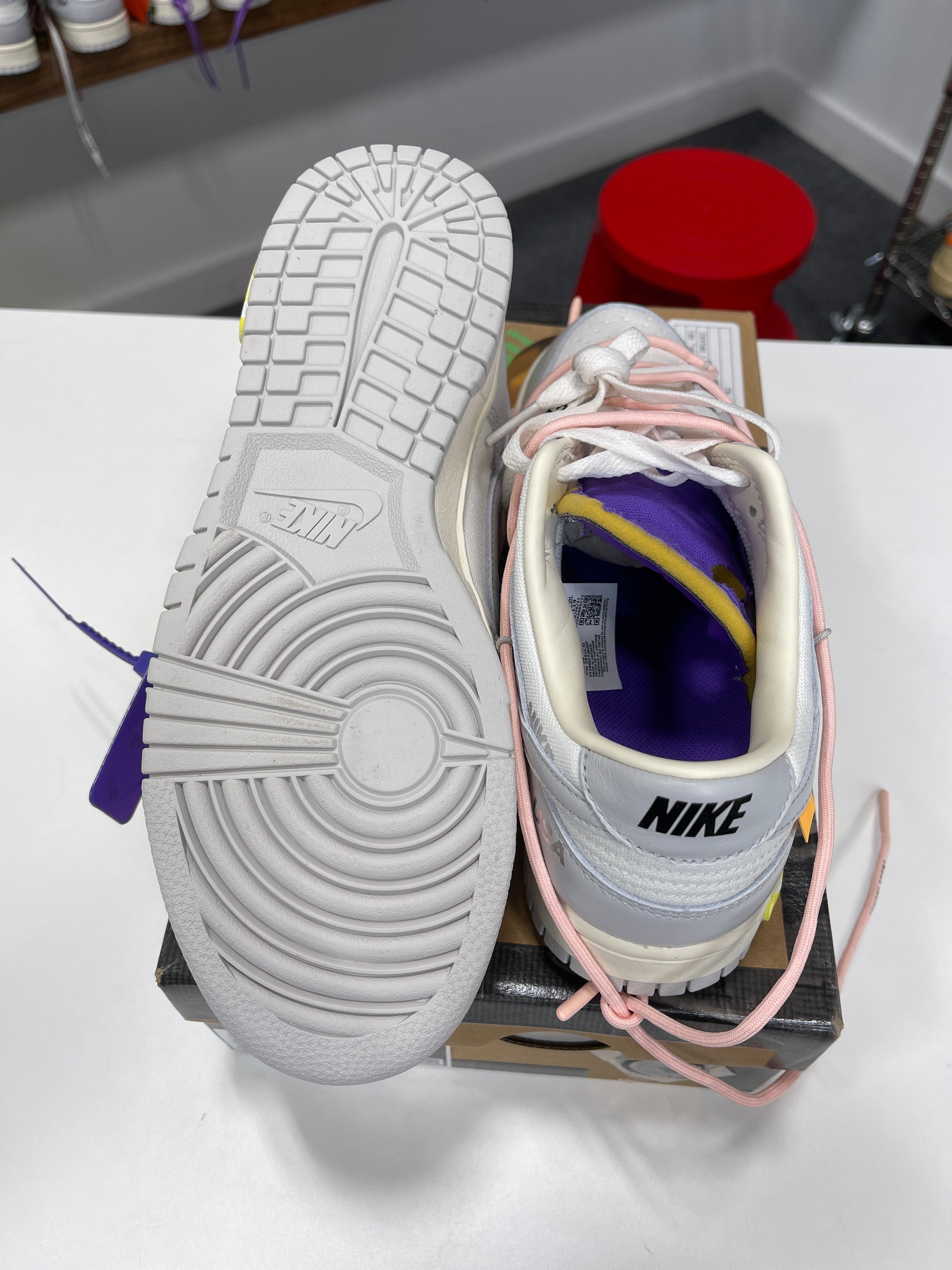 Nike Dunk Low Off-White Lot 24/50 - Sz 7.5