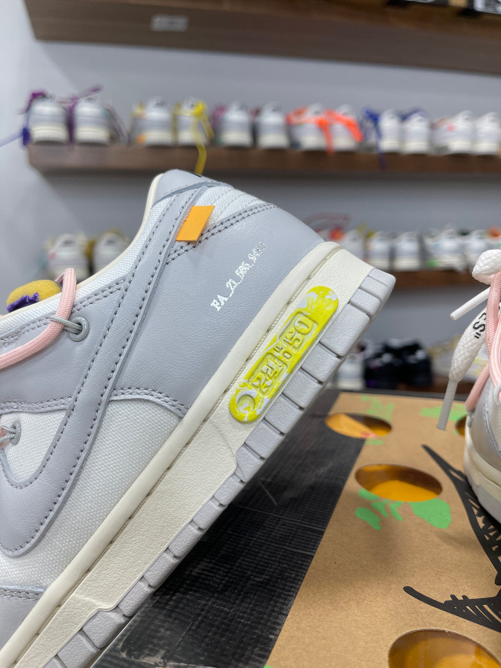 Nike Dunk Low Off-White Lot 24/50 - Sz 7.5