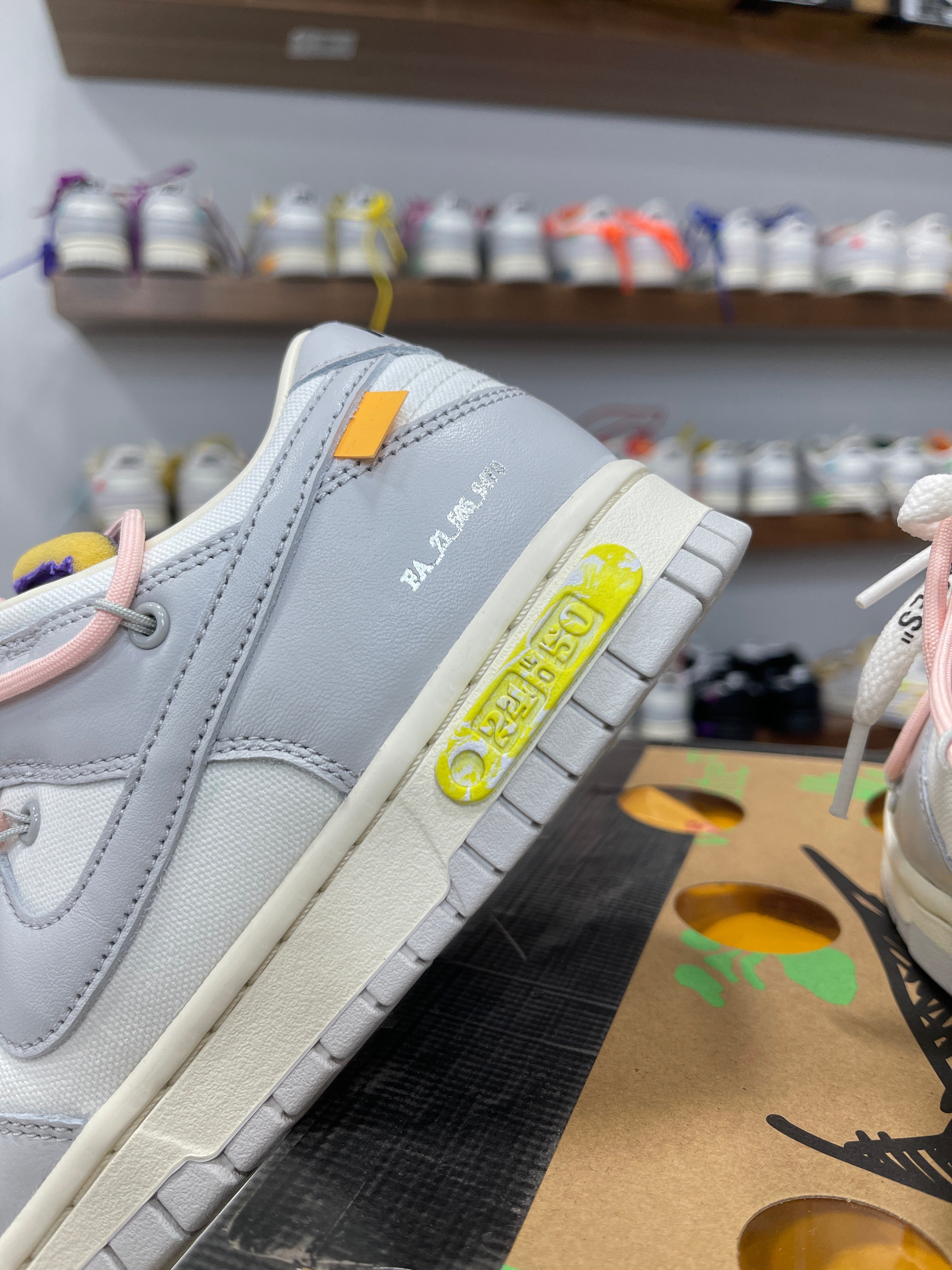 Nike Dunk Low Off-White Lot 24/50 - Sz 7.5