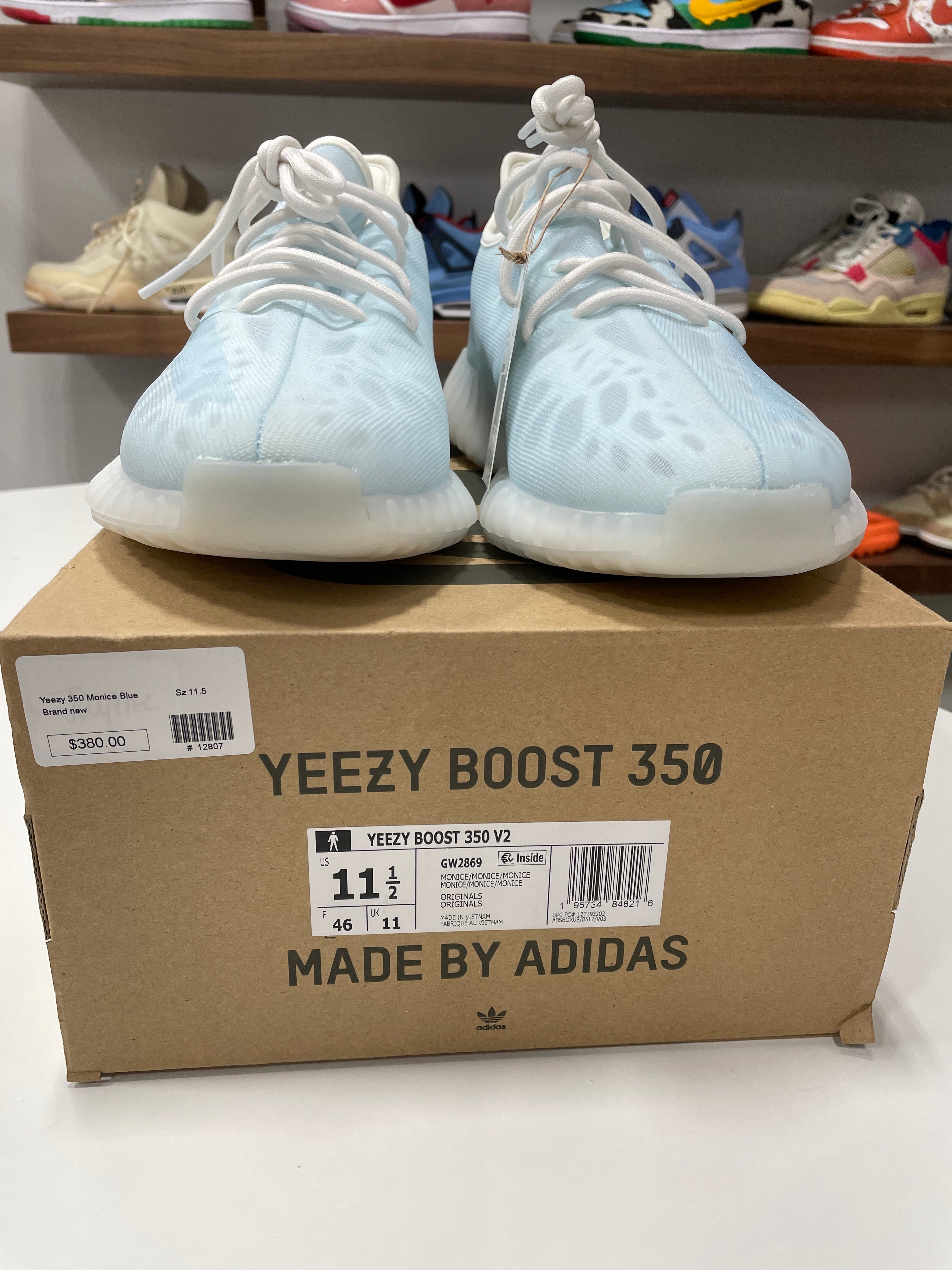 adidas Yeezy Boost 350 V2 Mono Ice Sz 11.5