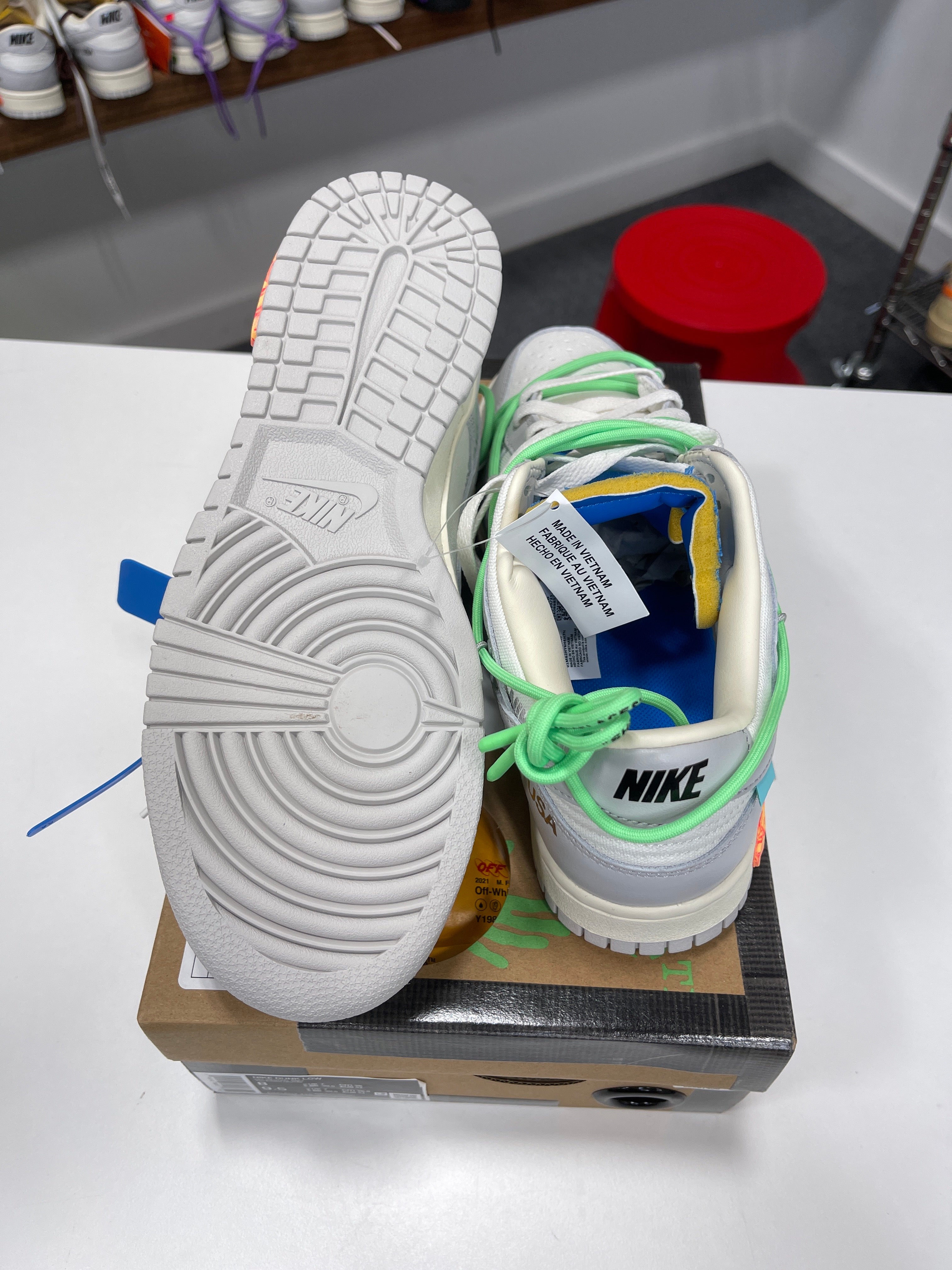 Nike Dunk Low Off-White Lot 26/50 - Sz 8