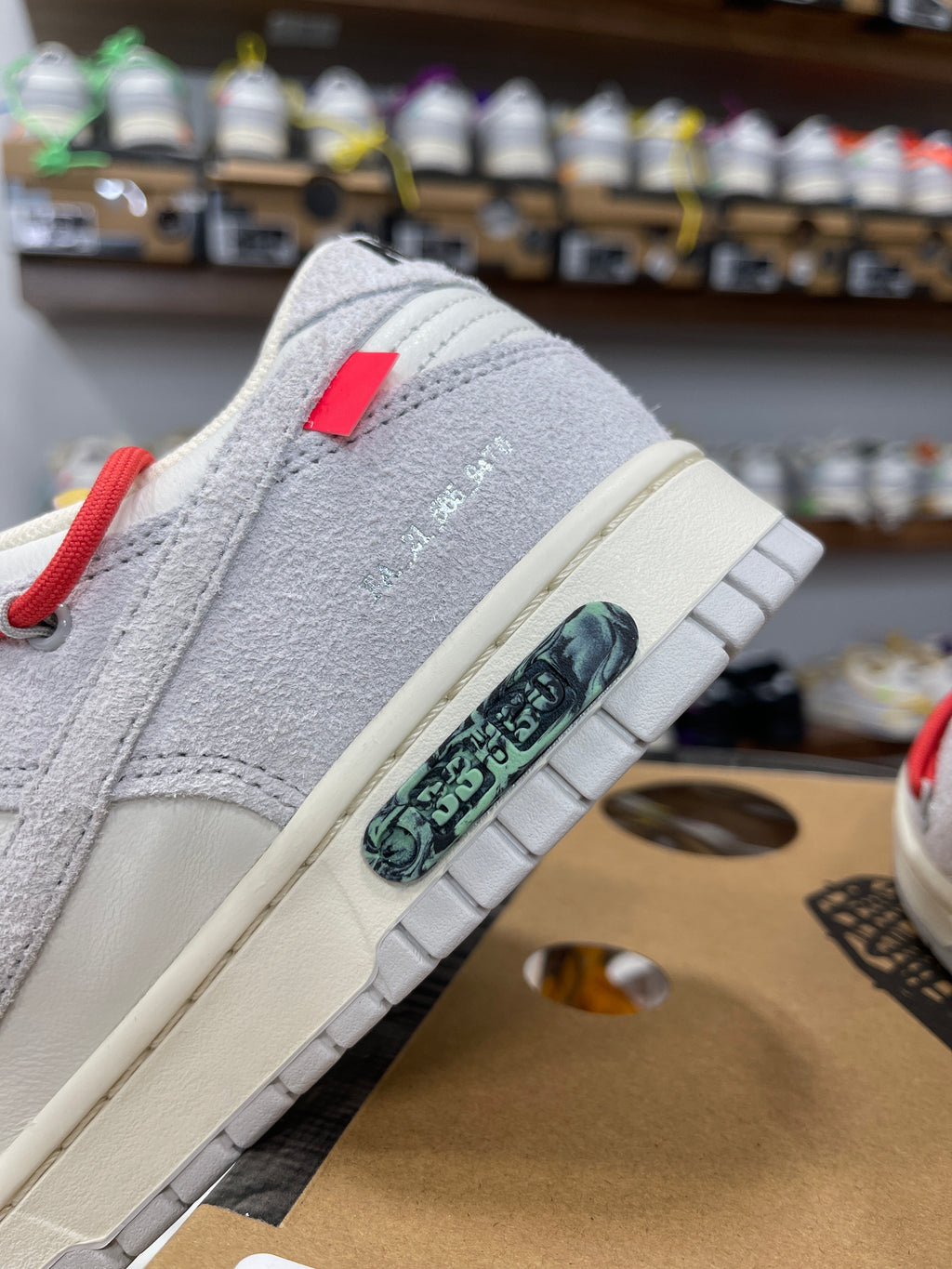 Nike Dunk Low Off-White Lot 33/50 - Sz 10