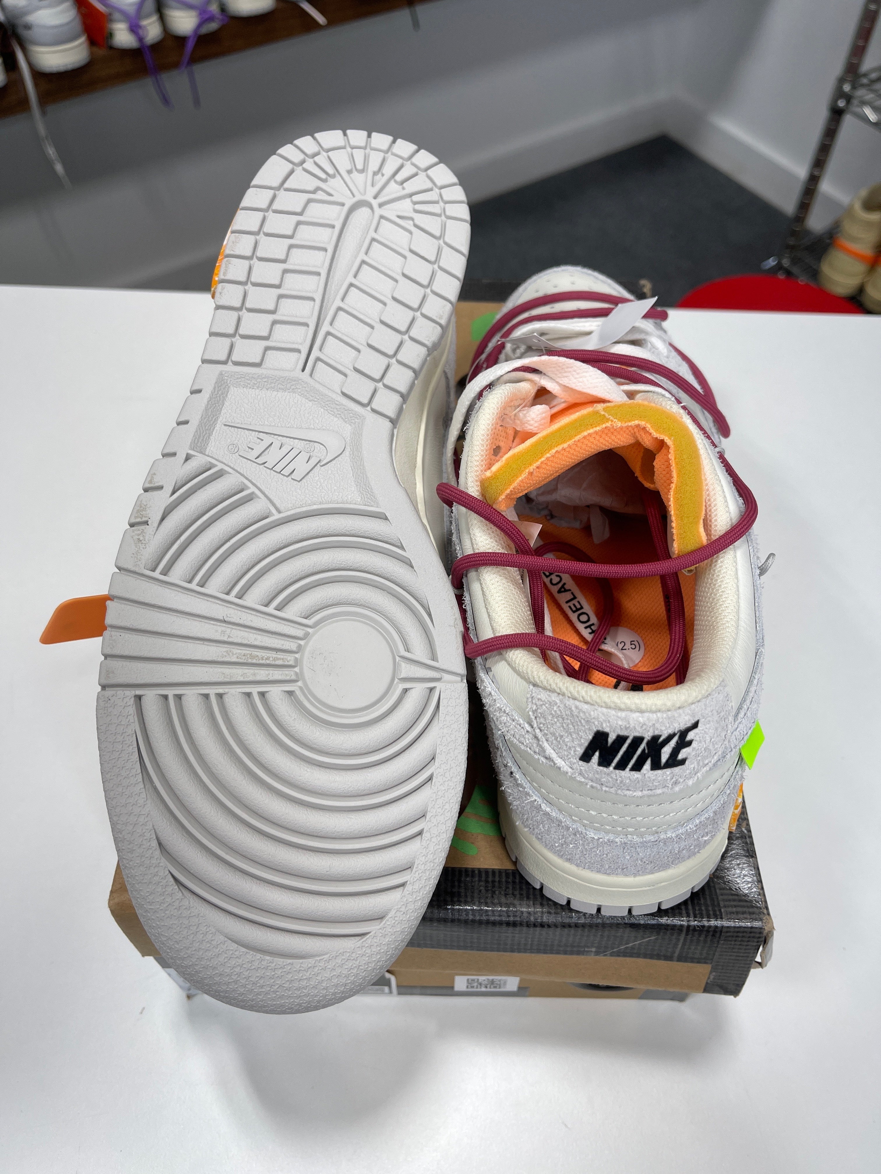 Nike Dunk Low Off-White Lot 35/50 - Sz 8.5