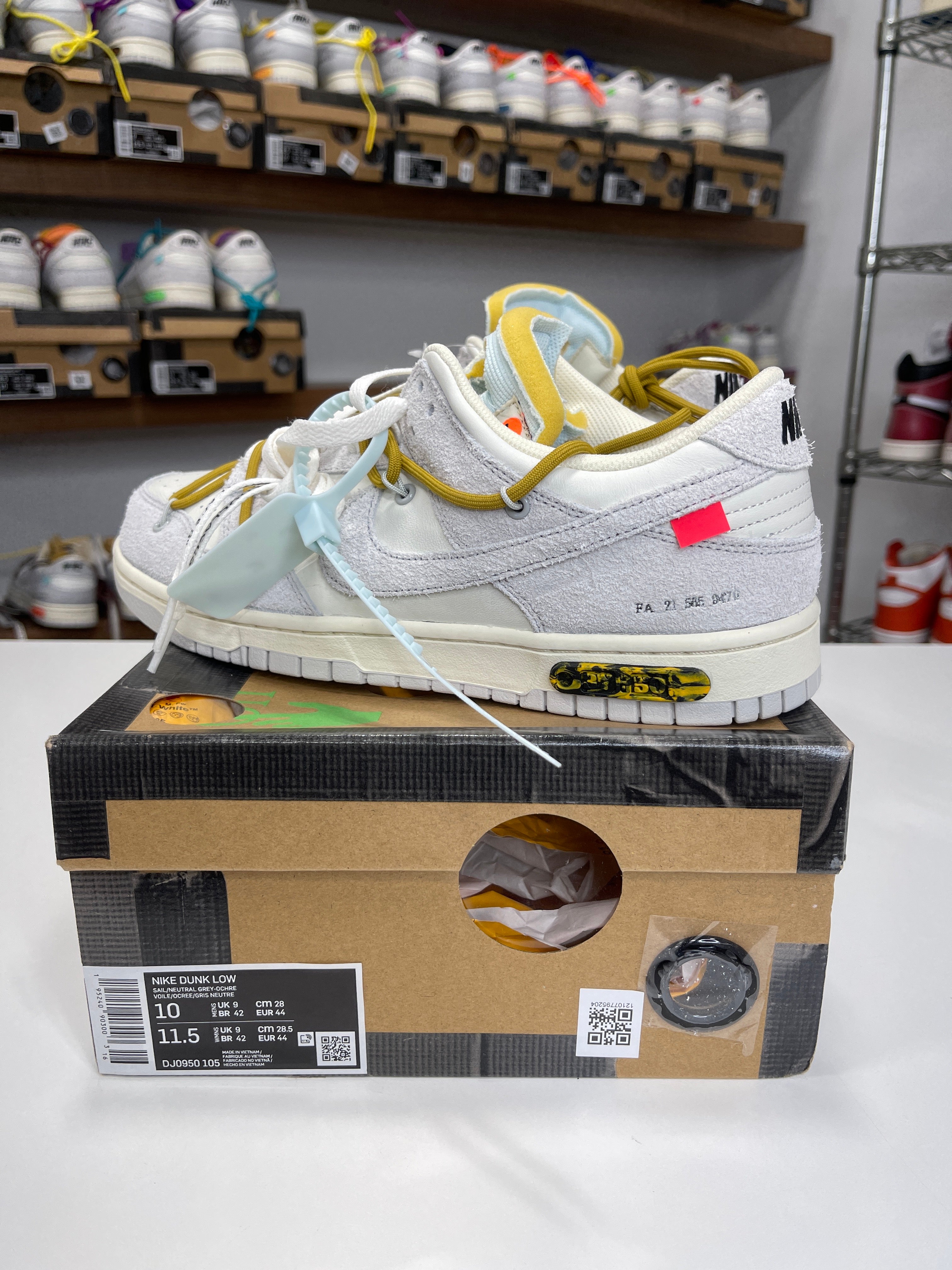 Nike Dunk Low Off-White Lot 37/50 - Sz 10