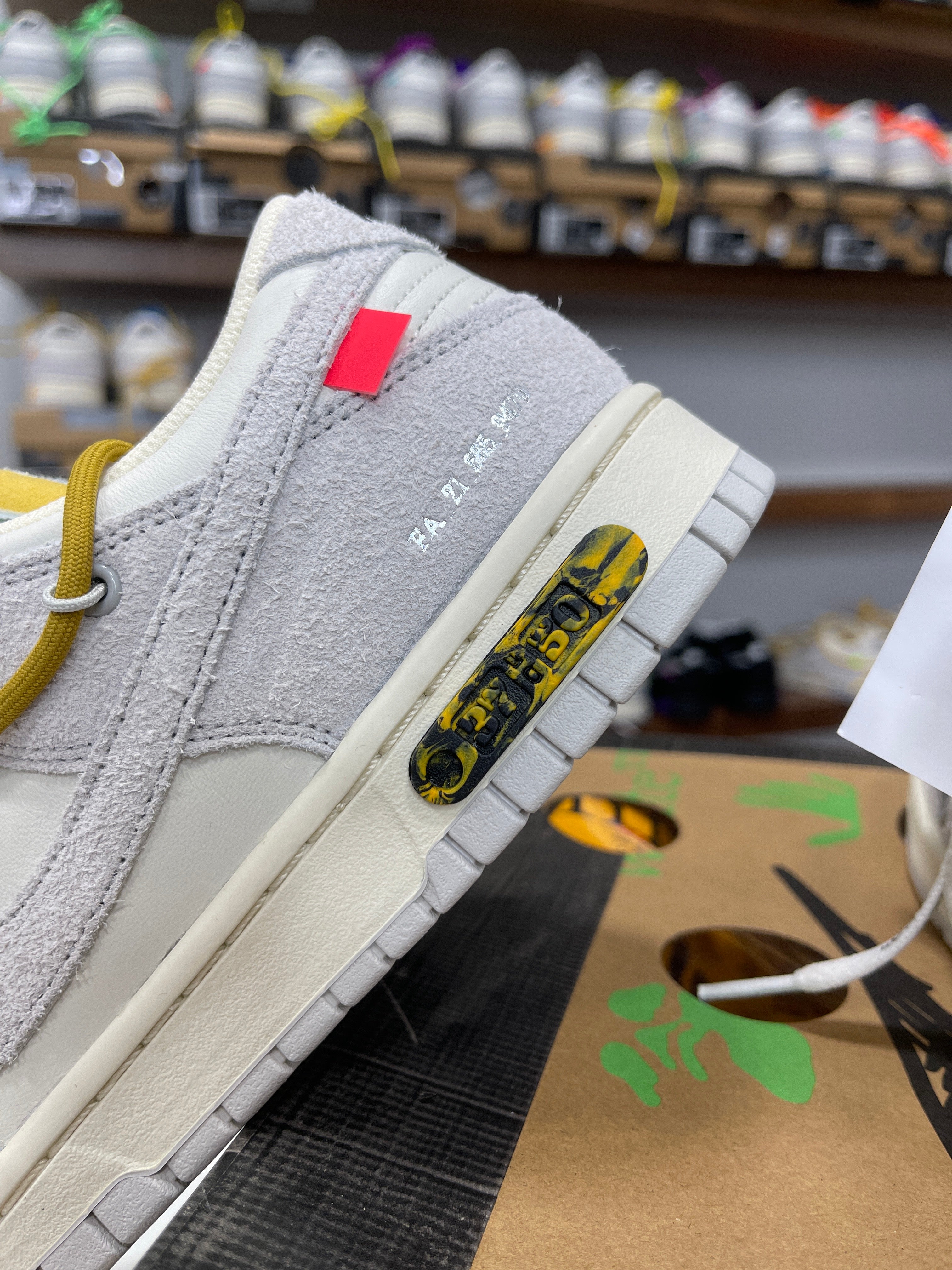 Nike Dunk Low Off-White Lot 37/50 - Sz 10