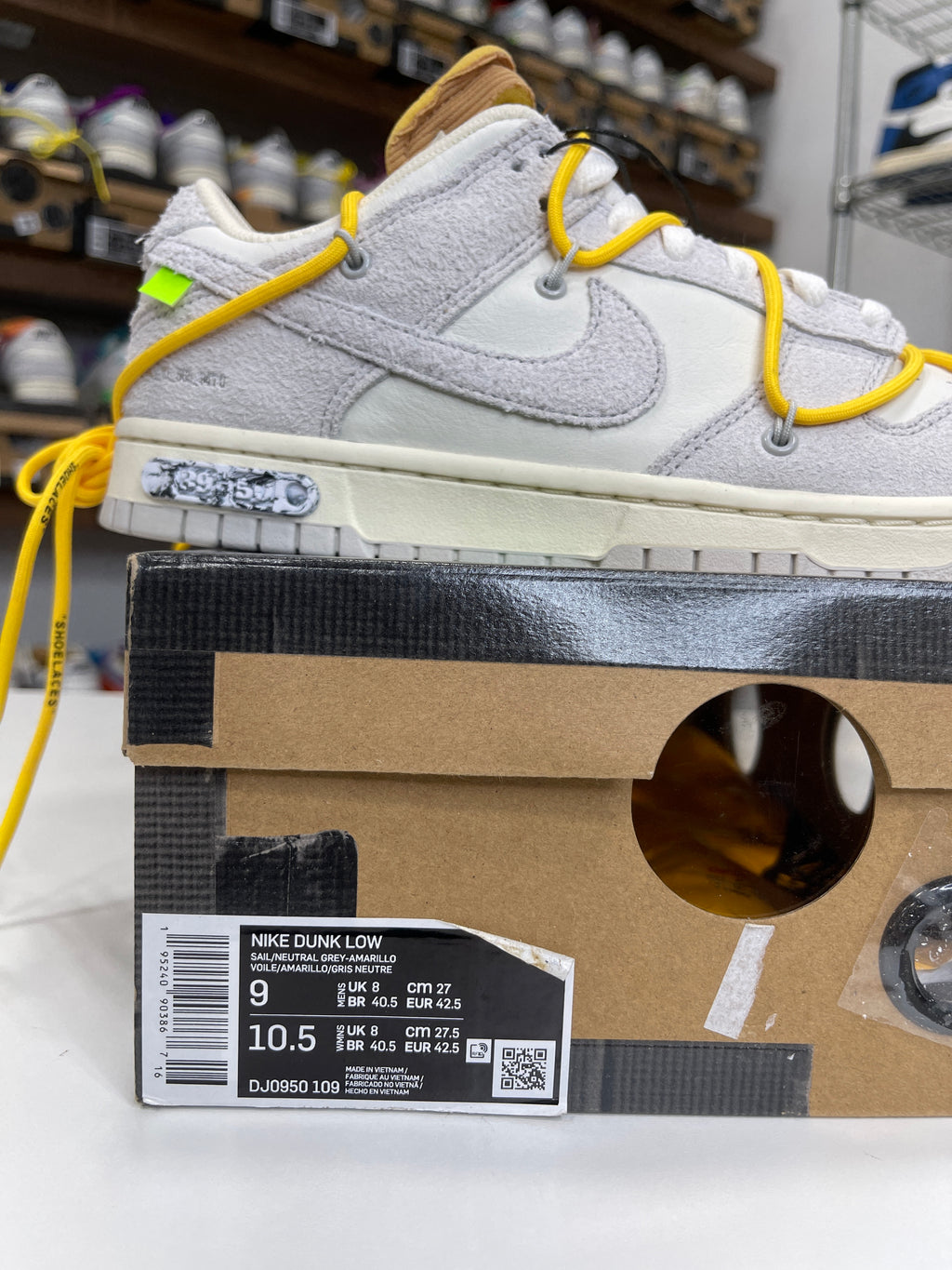 Nike Dunk Low Off-White Lot 39/50 - Sz 9