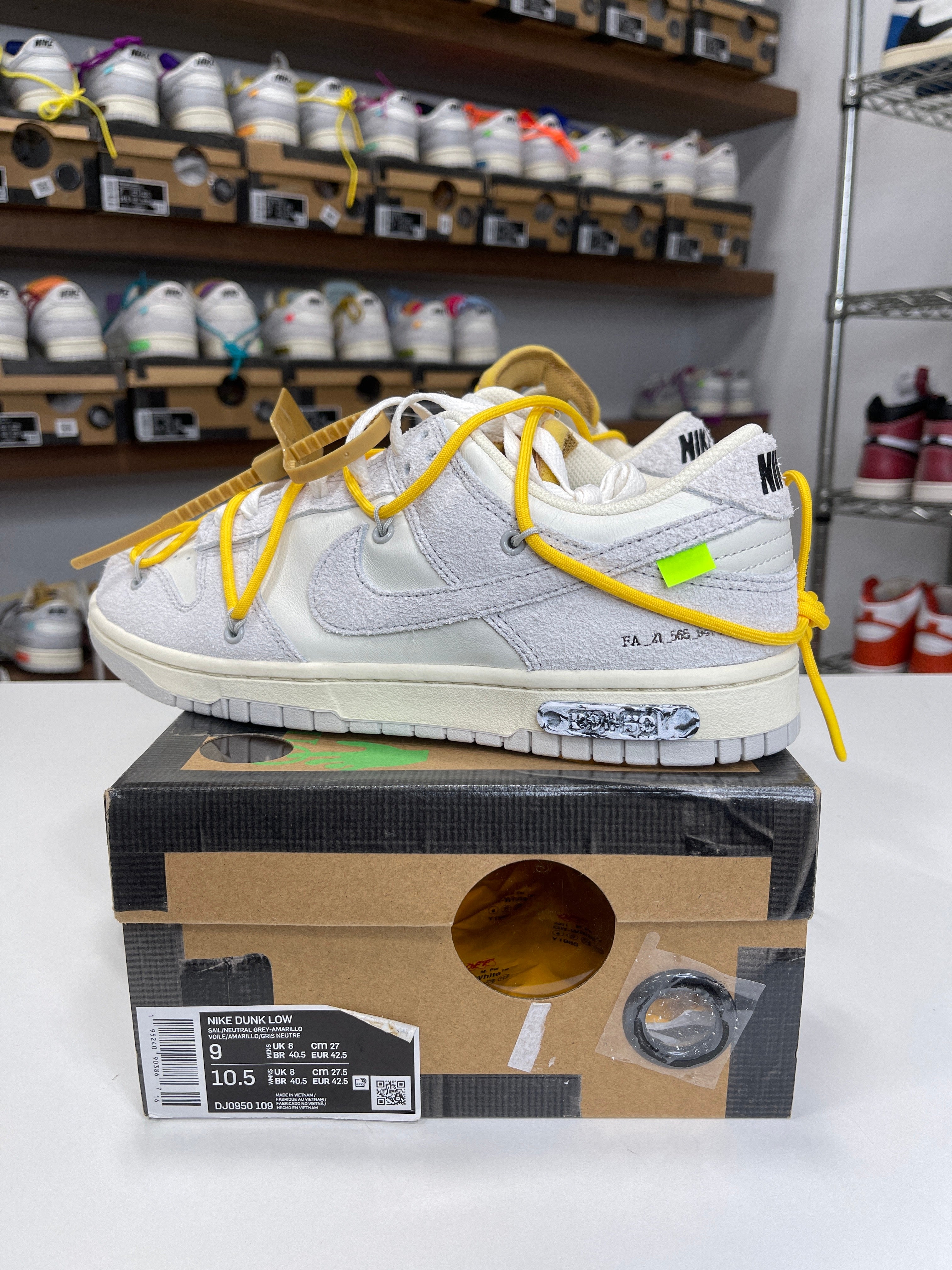 Nike Dunk Low Off-White Lot 39/50 - Sz 9