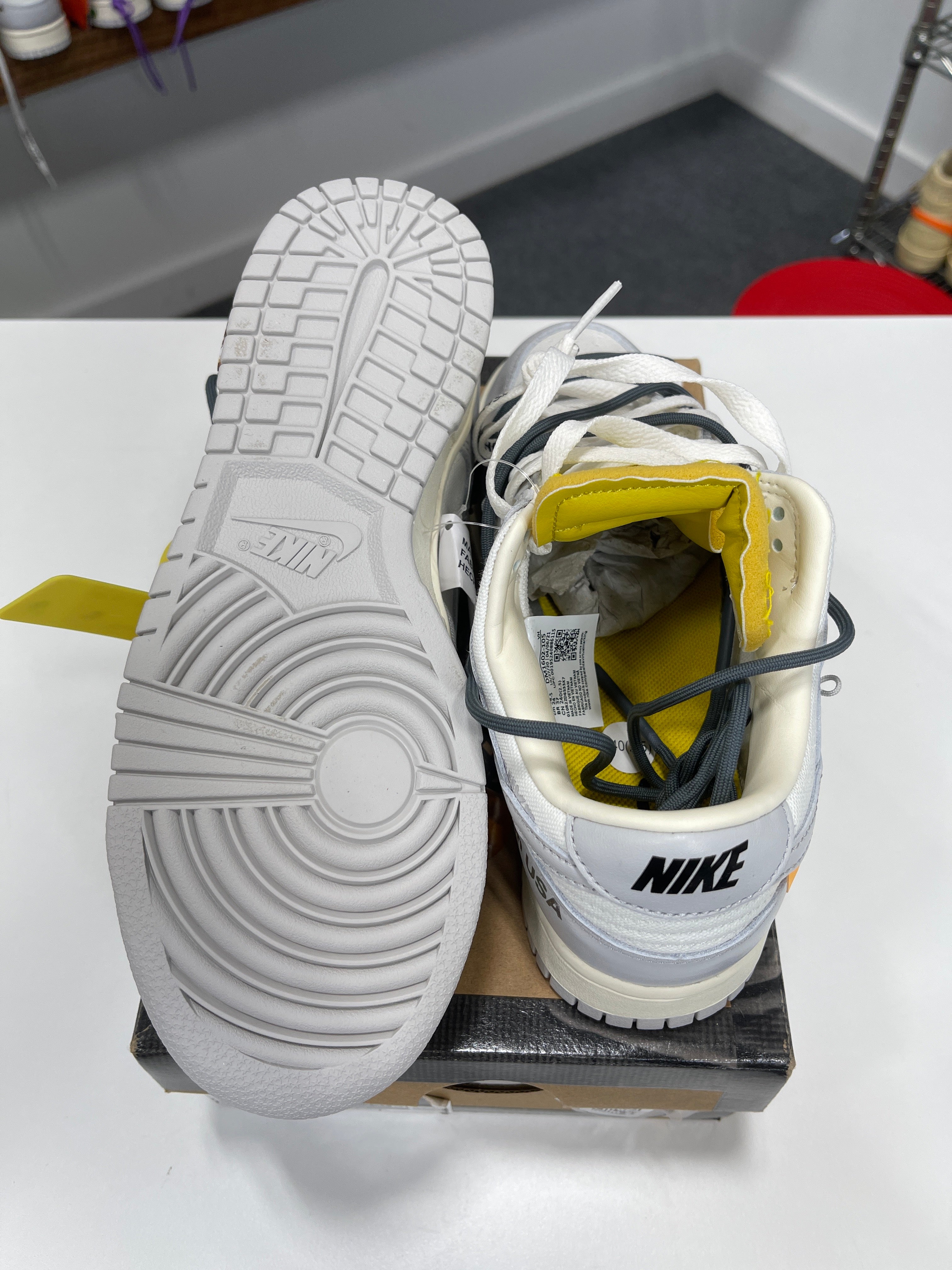 Nike Dunk Low Off-White Lot 41/50 - Sz 6