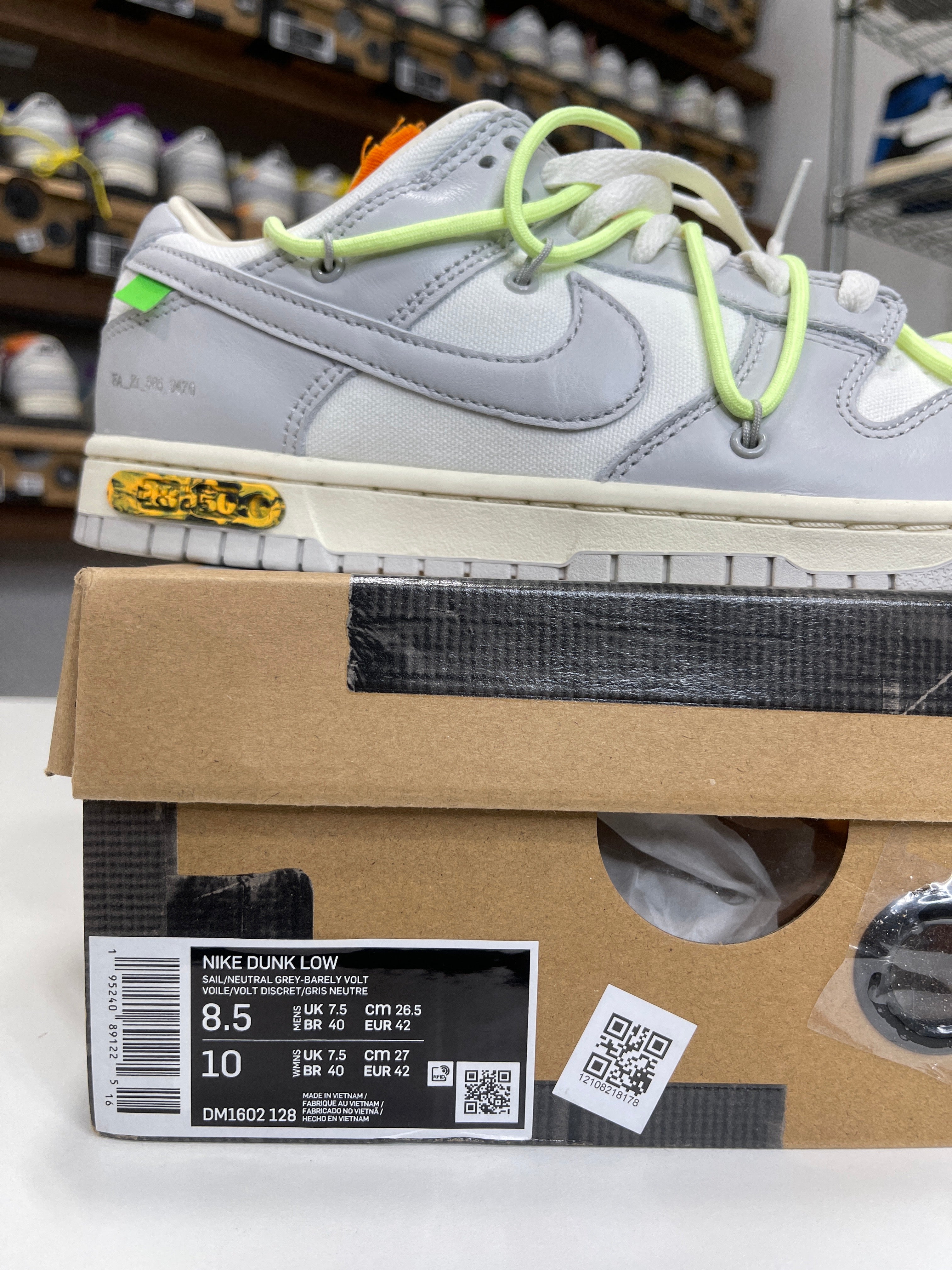 Nike Dunk Low Off-White Lot 43/50 - Sz 8.5