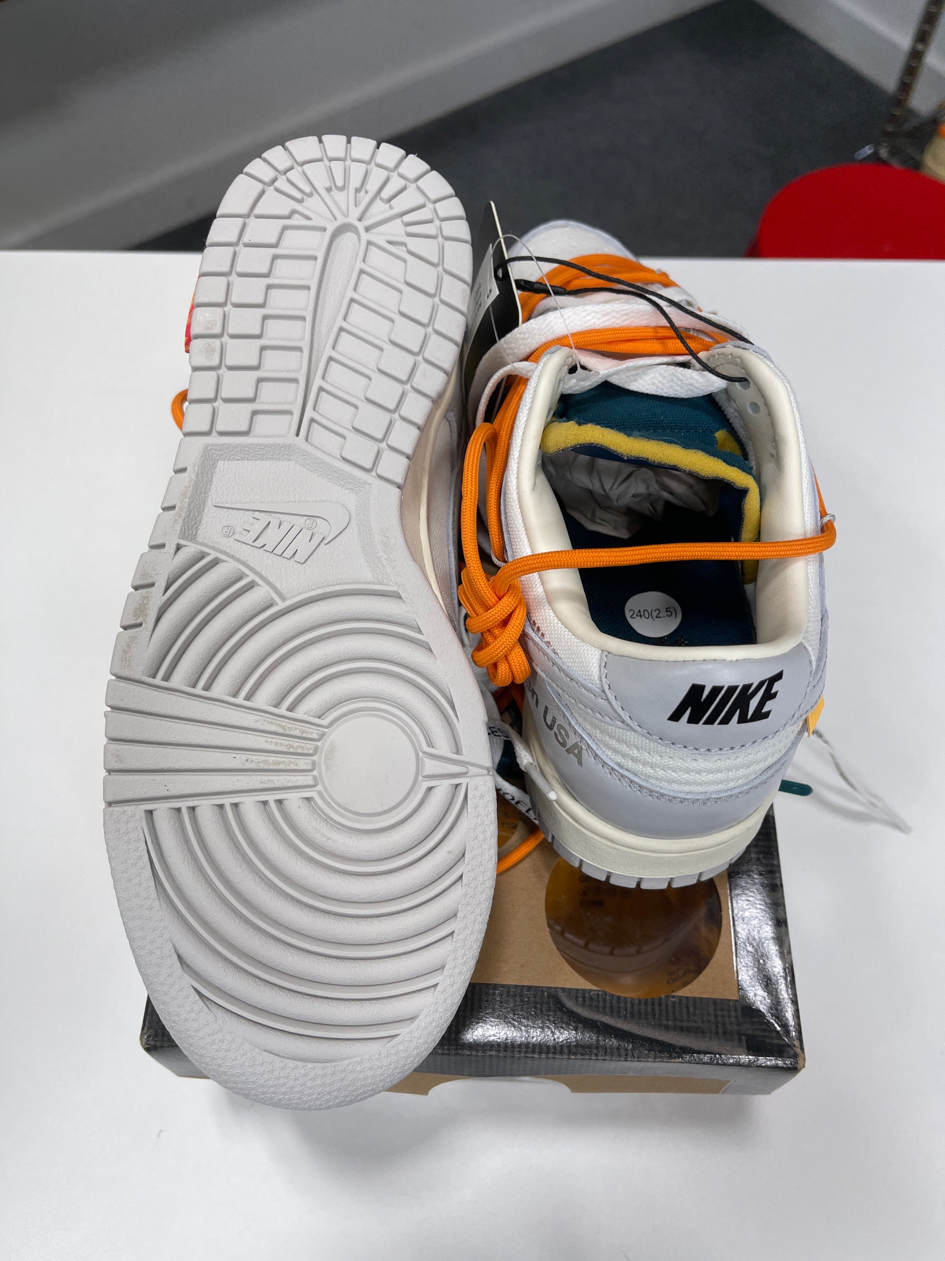 Nike Dunk Low Off-White Lot 44/50 - Sz 6