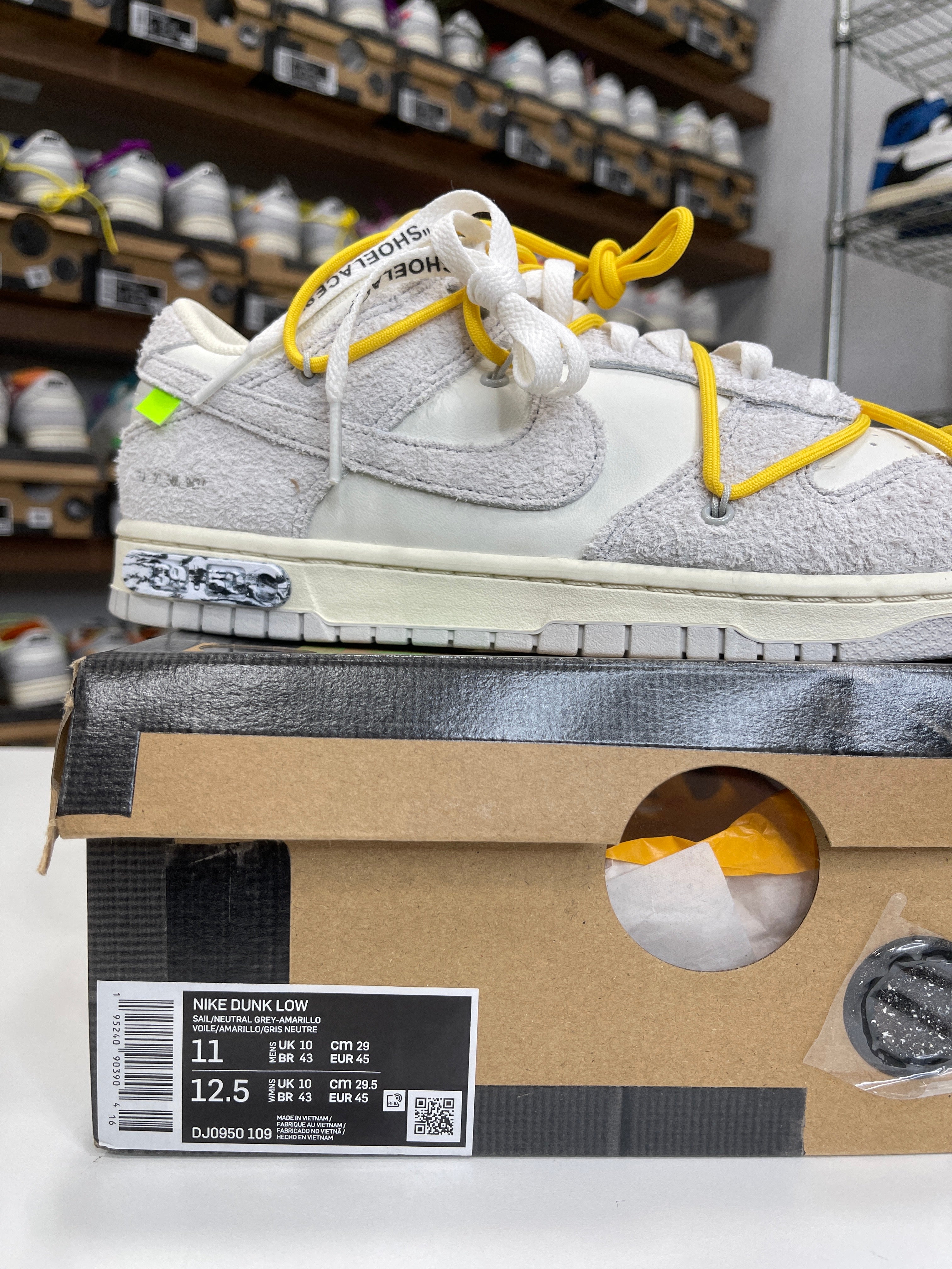 Nike Dunk Low Off-White Lot 39/50 - Sz 11