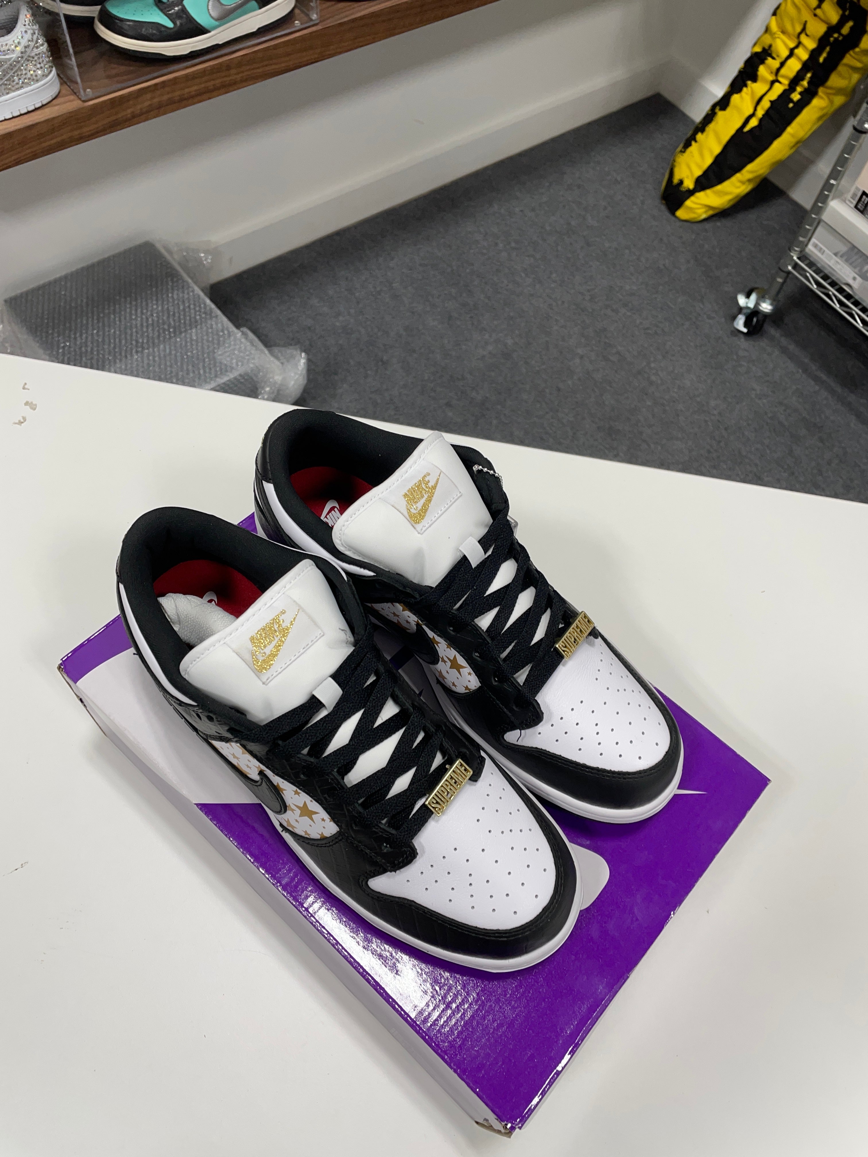 Nike SB Dunk Low Supreme Stars Black (2021) Sz 9.5